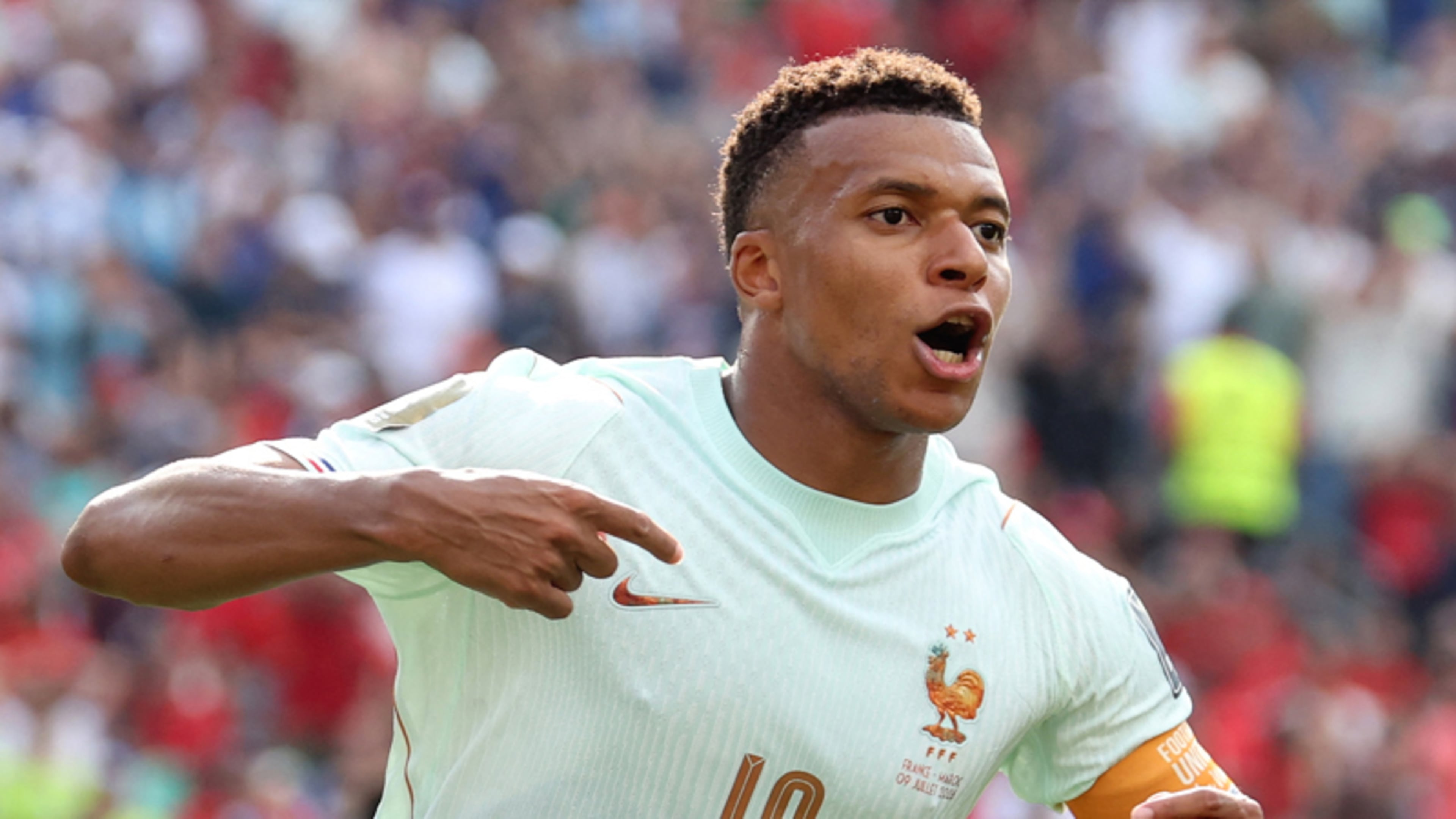 'Mbappé zit op het niveau van Messi en Ronaldo'