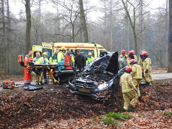Automobilist komt om door ongeval