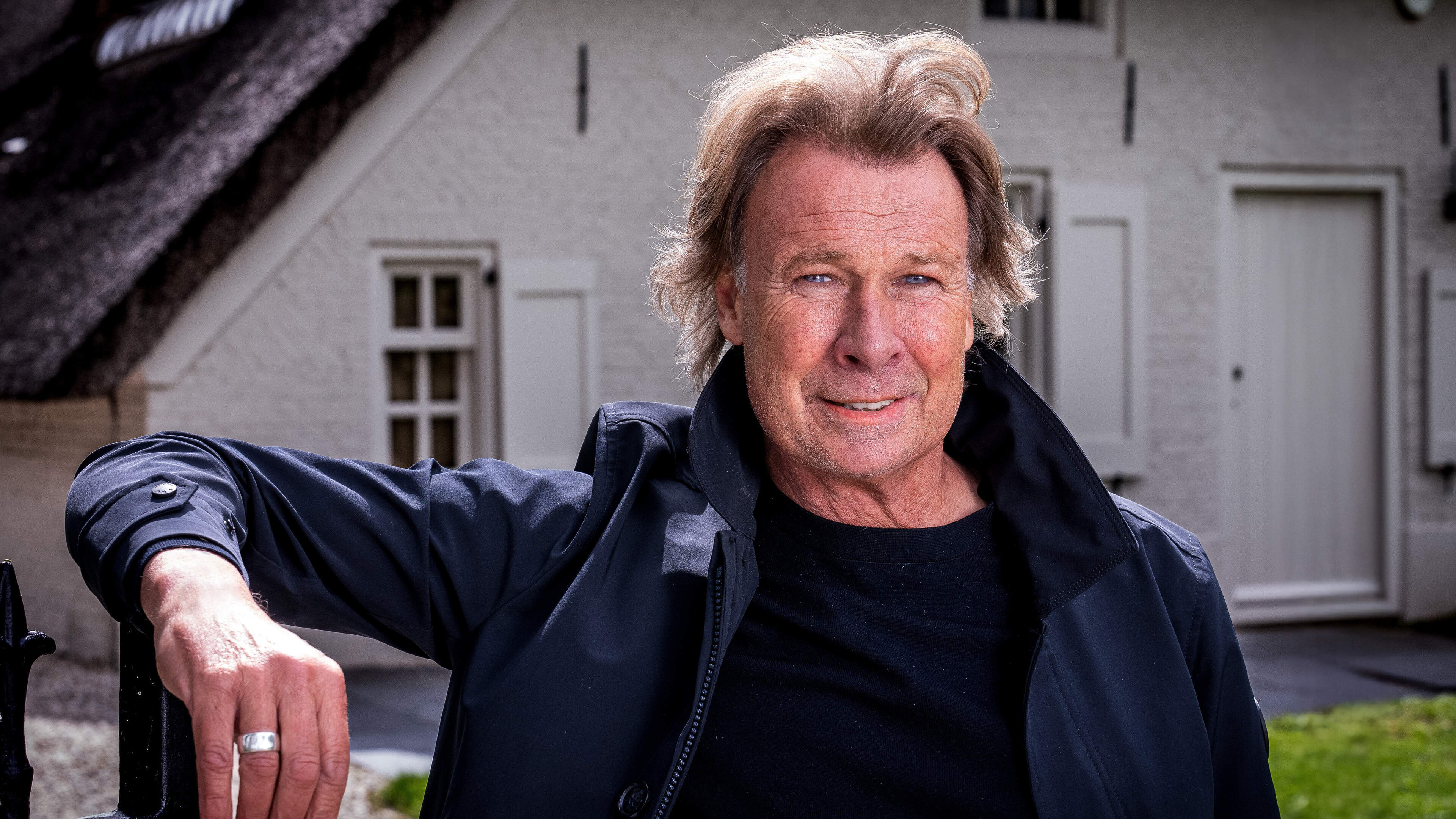 Hans Kraay jr. (66) beleefde wilde avonturen in de VS tussen de sterren: ’Met George Best was iets merkwaardigs aan de hand’