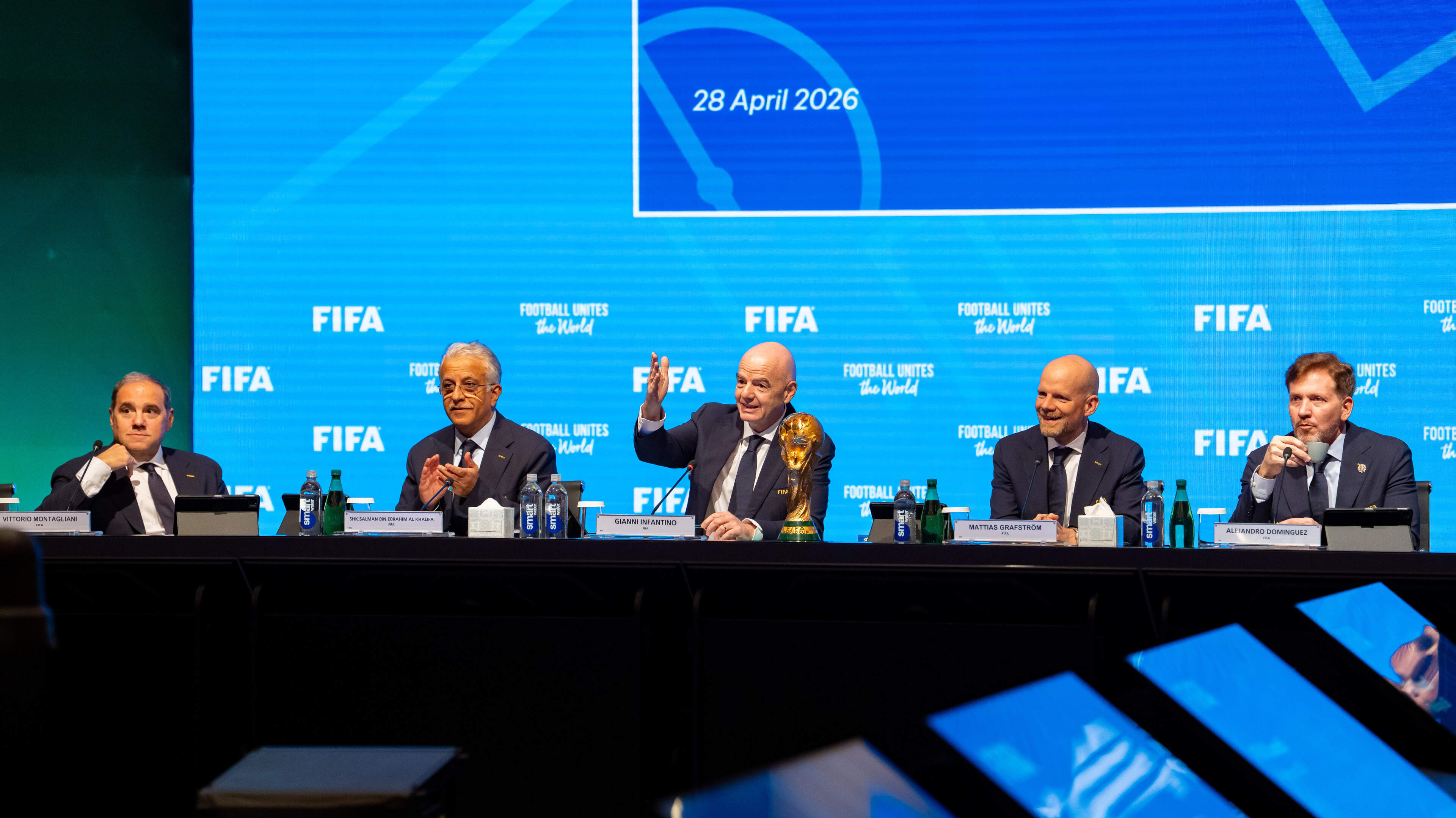 FIFA wil strategie voor ticketprijzen WK herzien, maar pareert kritiek: ’Sommige kaartjes zijn goedkoper, andere wat duurder’