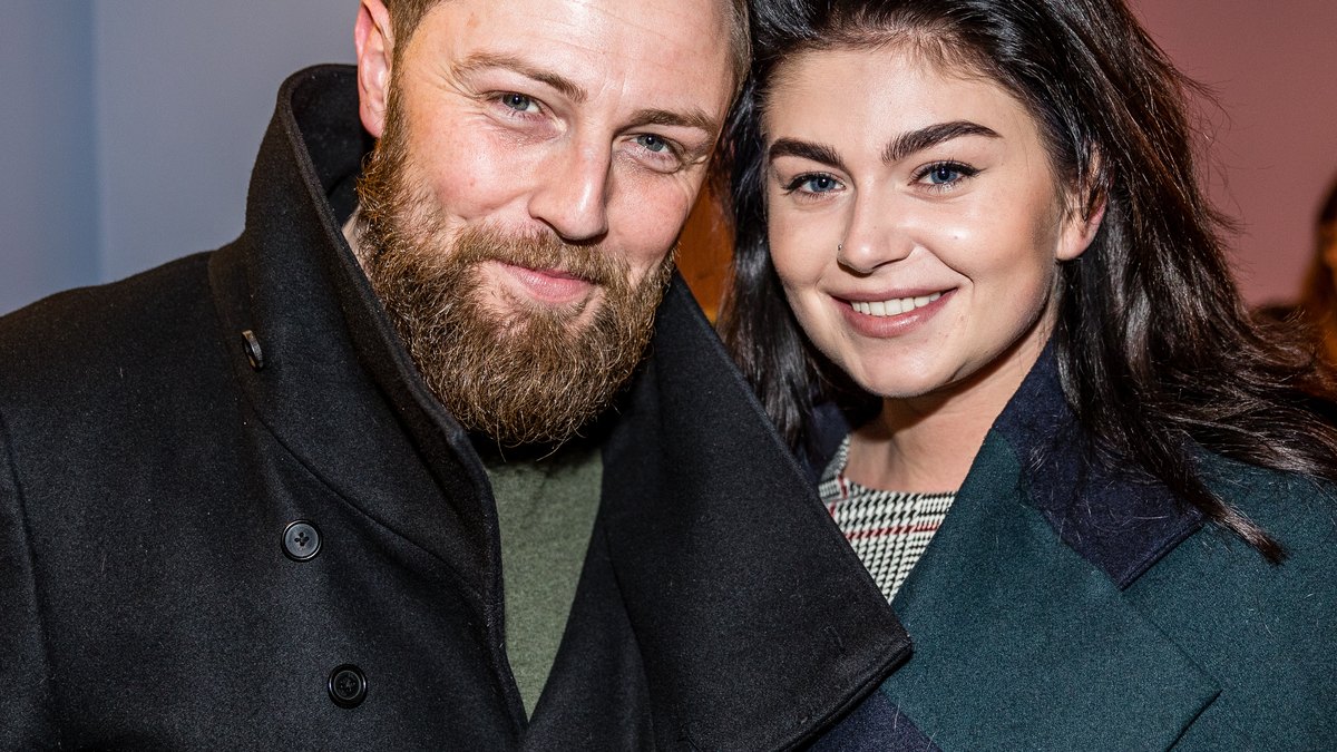 Erik en Roxeanne zetten weer een zelfde tatoeage | De Telegraaf