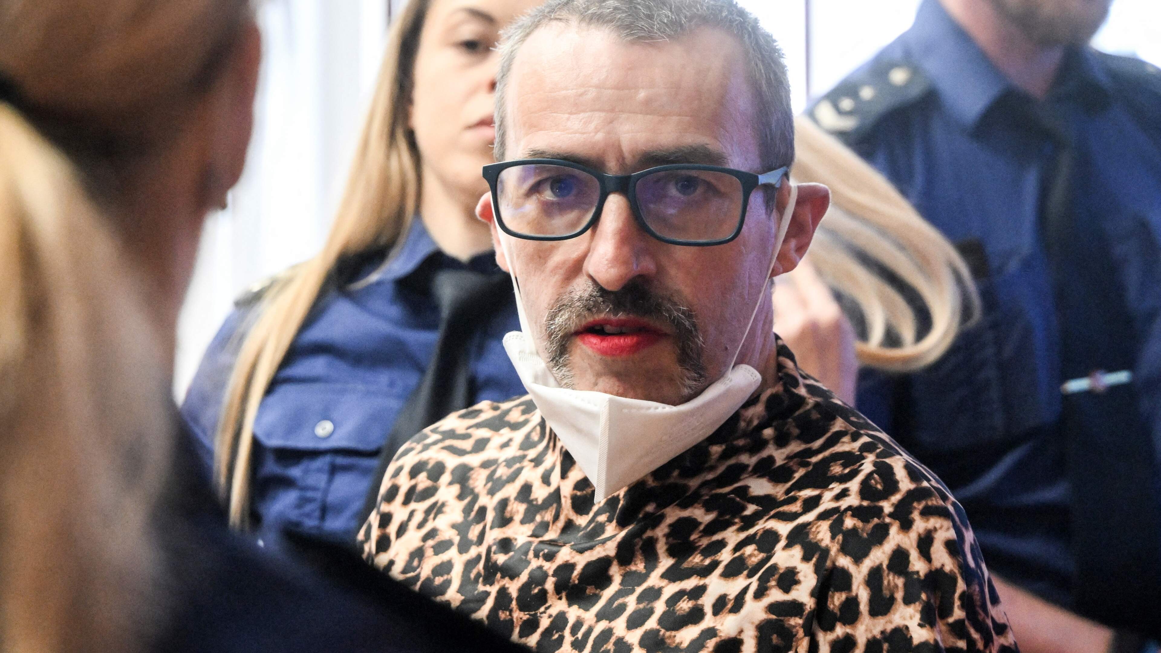 Transgender vrouw en neonazi naar mannengevangenis in Duitsland