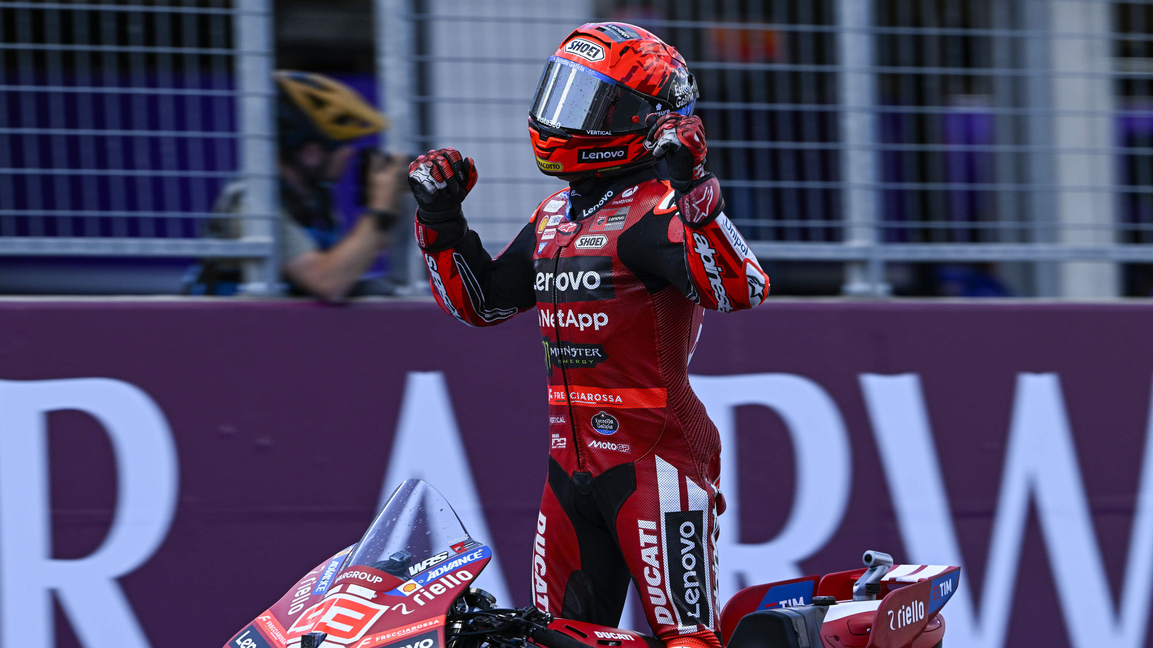 Marc Márquez pakt dubbele zege bij GP van Hongarije en berei