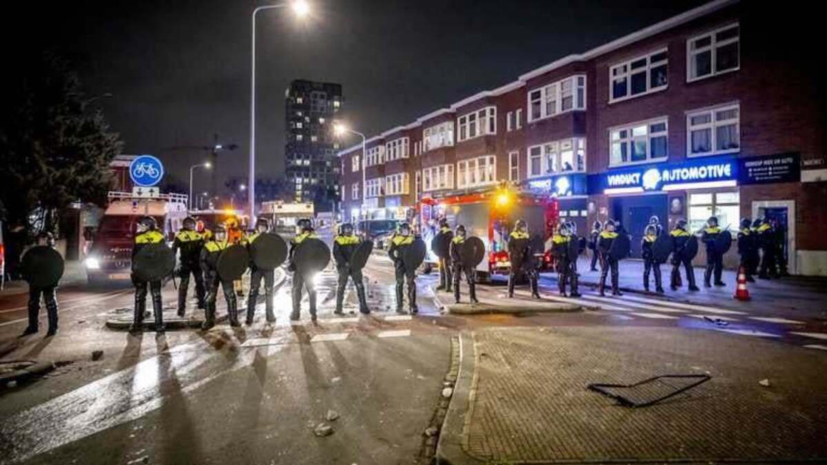 29 agenten gewond bij rellen Eritrees feest Den Haag | De Telegraaf