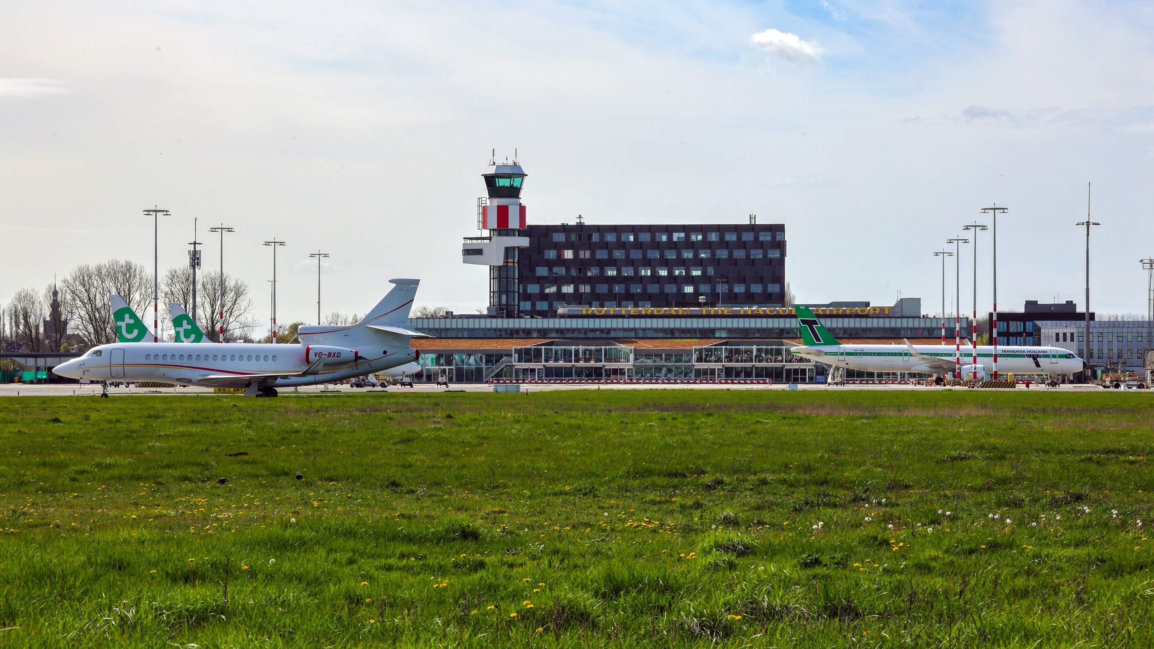 Toch natuurvergunning nodig voor luchthavens Rotterdam en Eindhoven