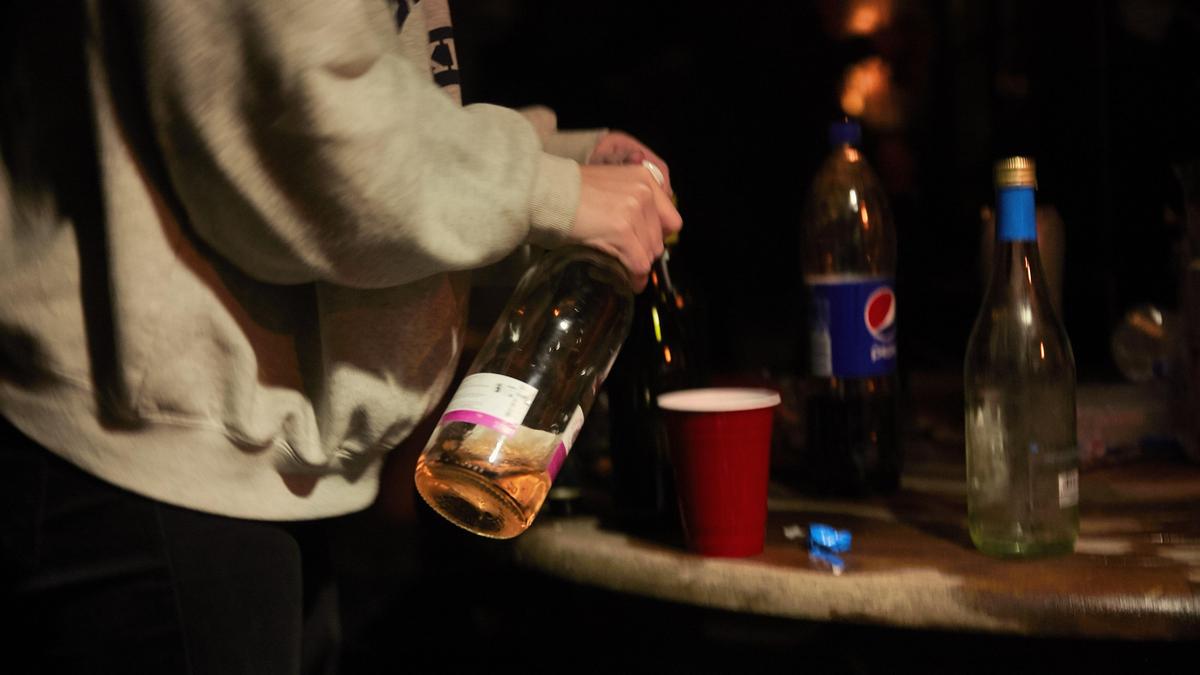 Scholieren verschijnen regelmatig dronken op hun school in Someren en Asten. Voor de rector is de maat vol.