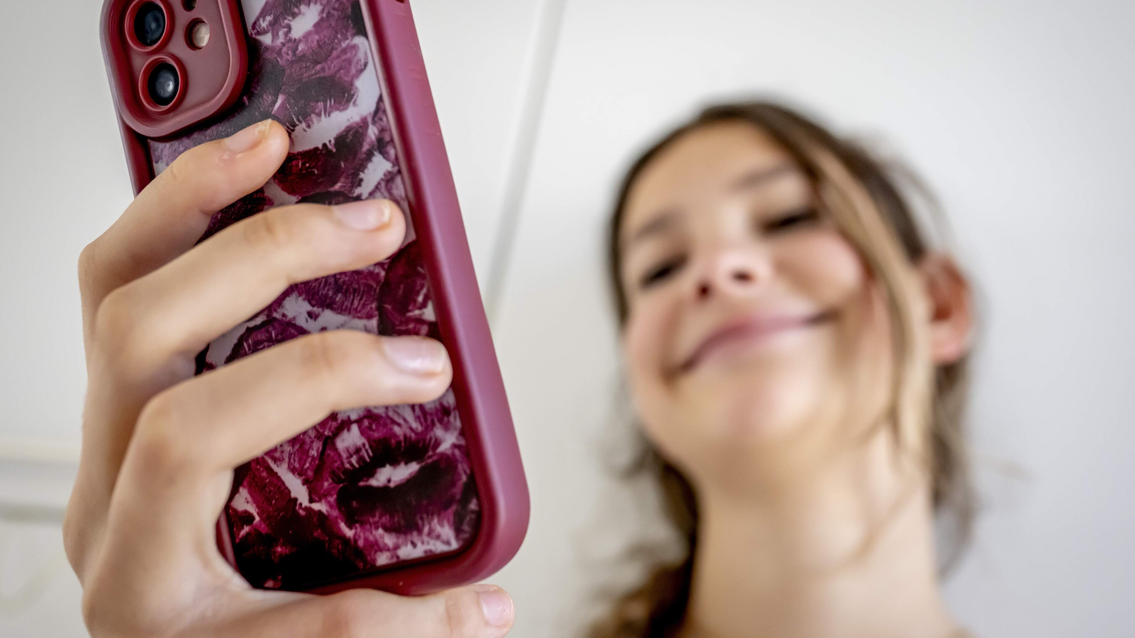 Jonge tieners kunnen ’eindelijk’ betalen met hun mobiel: ’Ze willen dit heel graag’