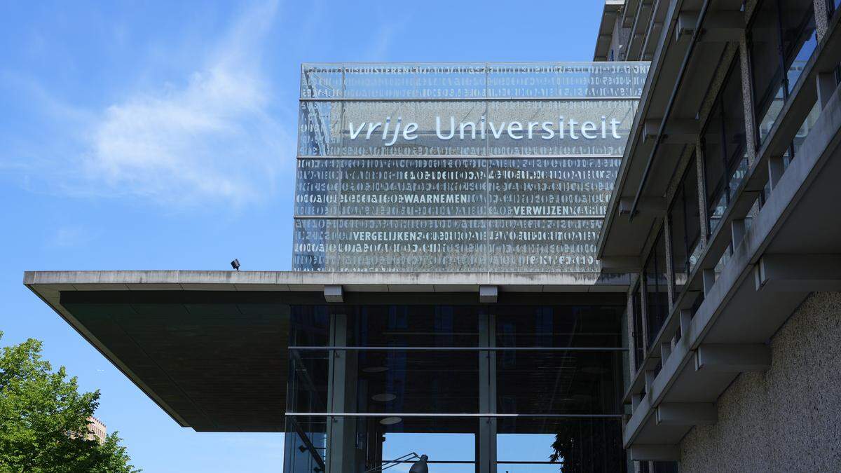 Pro-Palestinademonstratie bij VU Amsterdam ontbonden