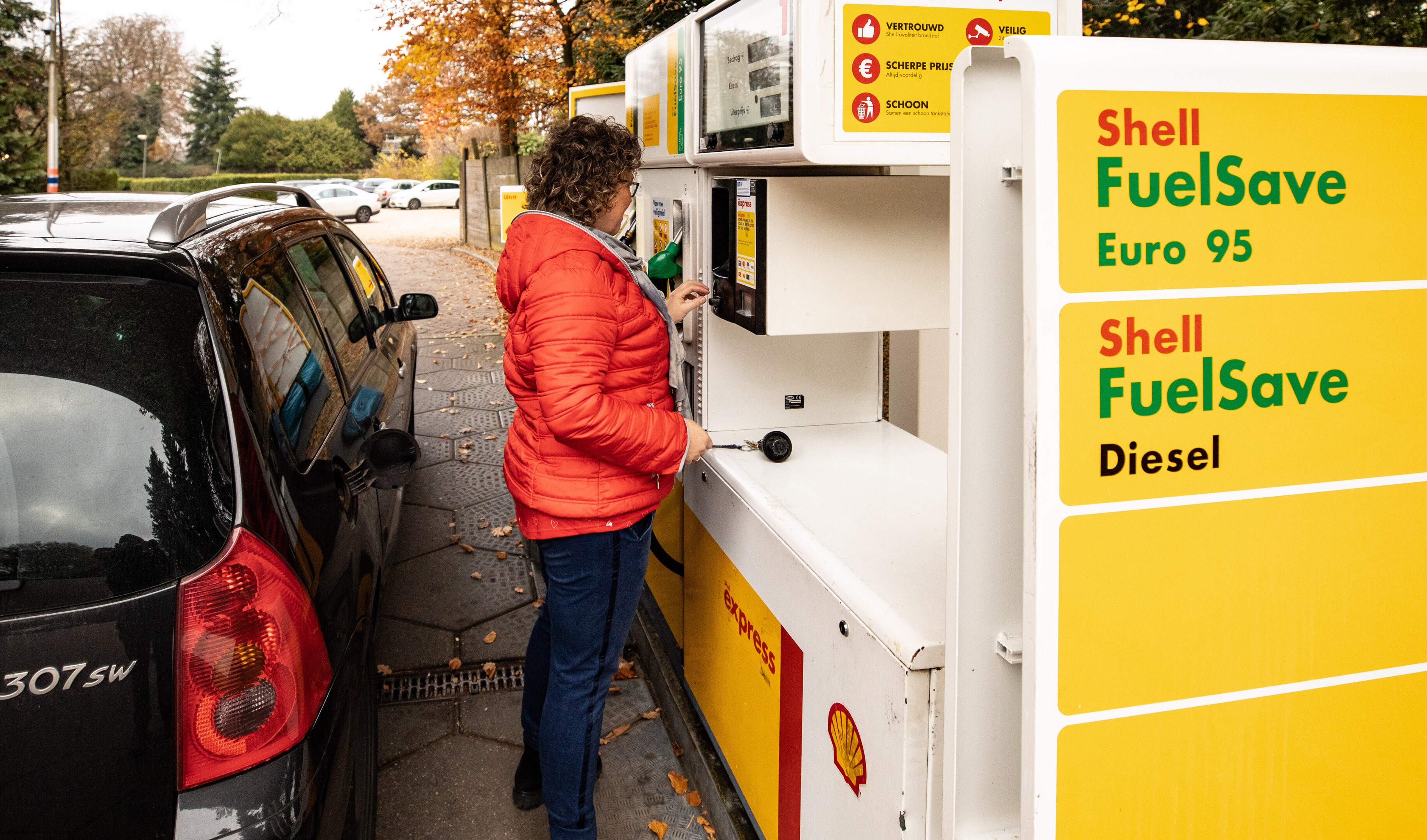 Shock for motorists: Cabinet documents reveal sharply higher fuel prices due to ‘diesel dime’