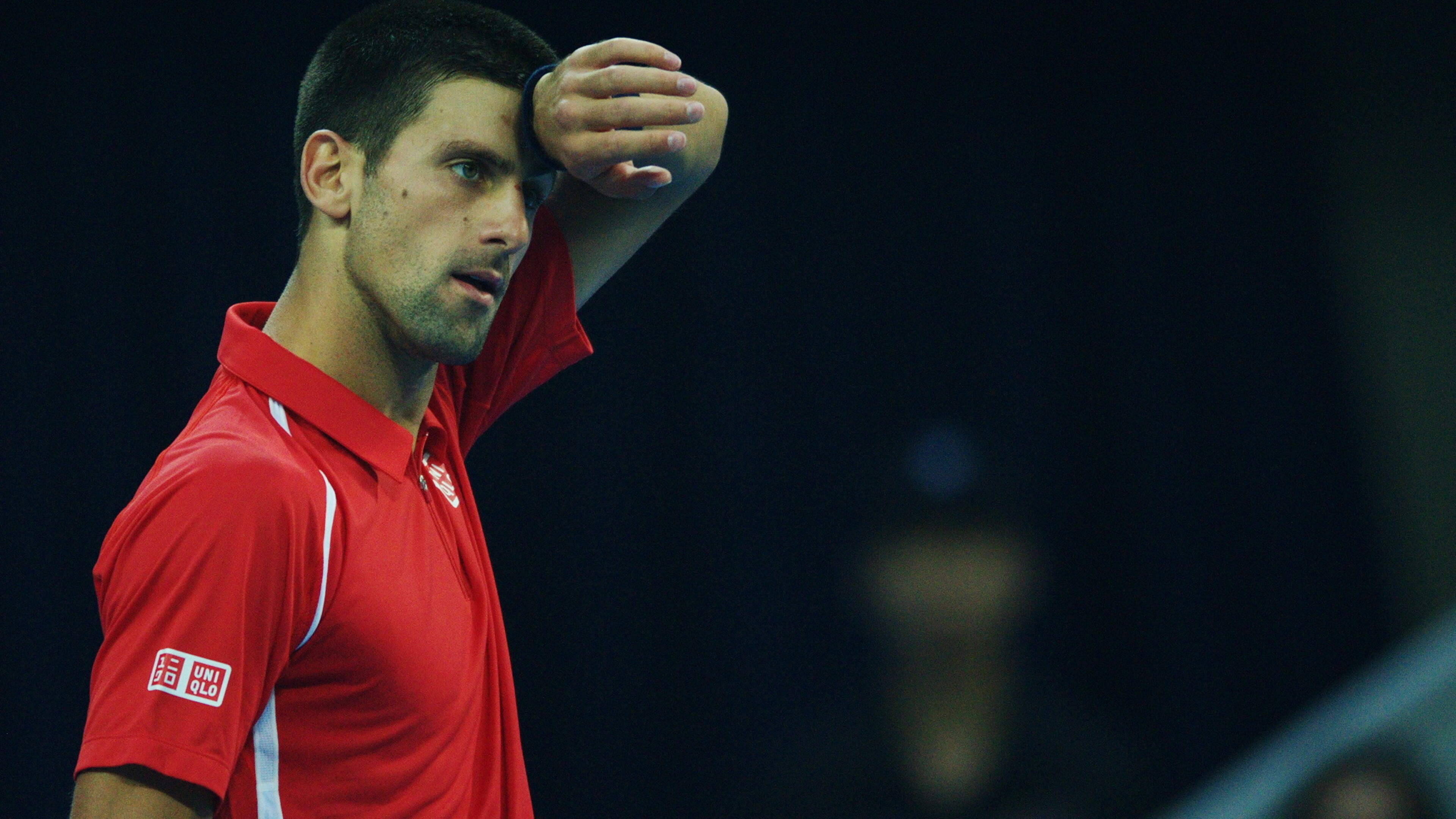 Schouderblessure bedreigt ook deelname Novak Djokovic aan masterstoernooi Madrid