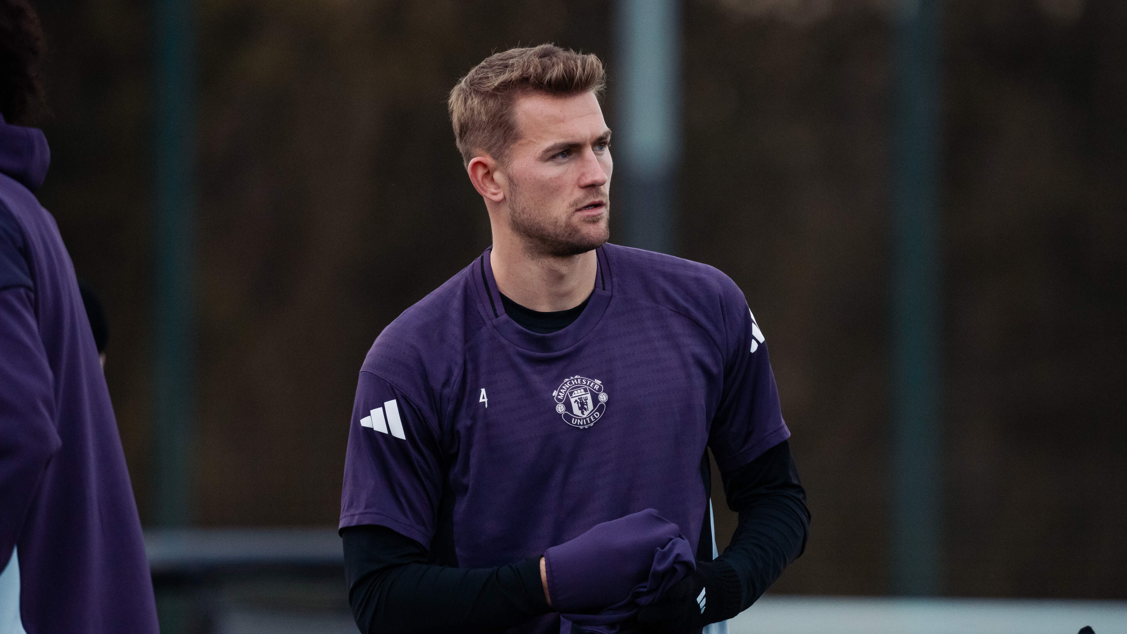 Matthijs de Ligt definitief niet naar het WK voetbal: verdediger geopereerd aan zijn rug