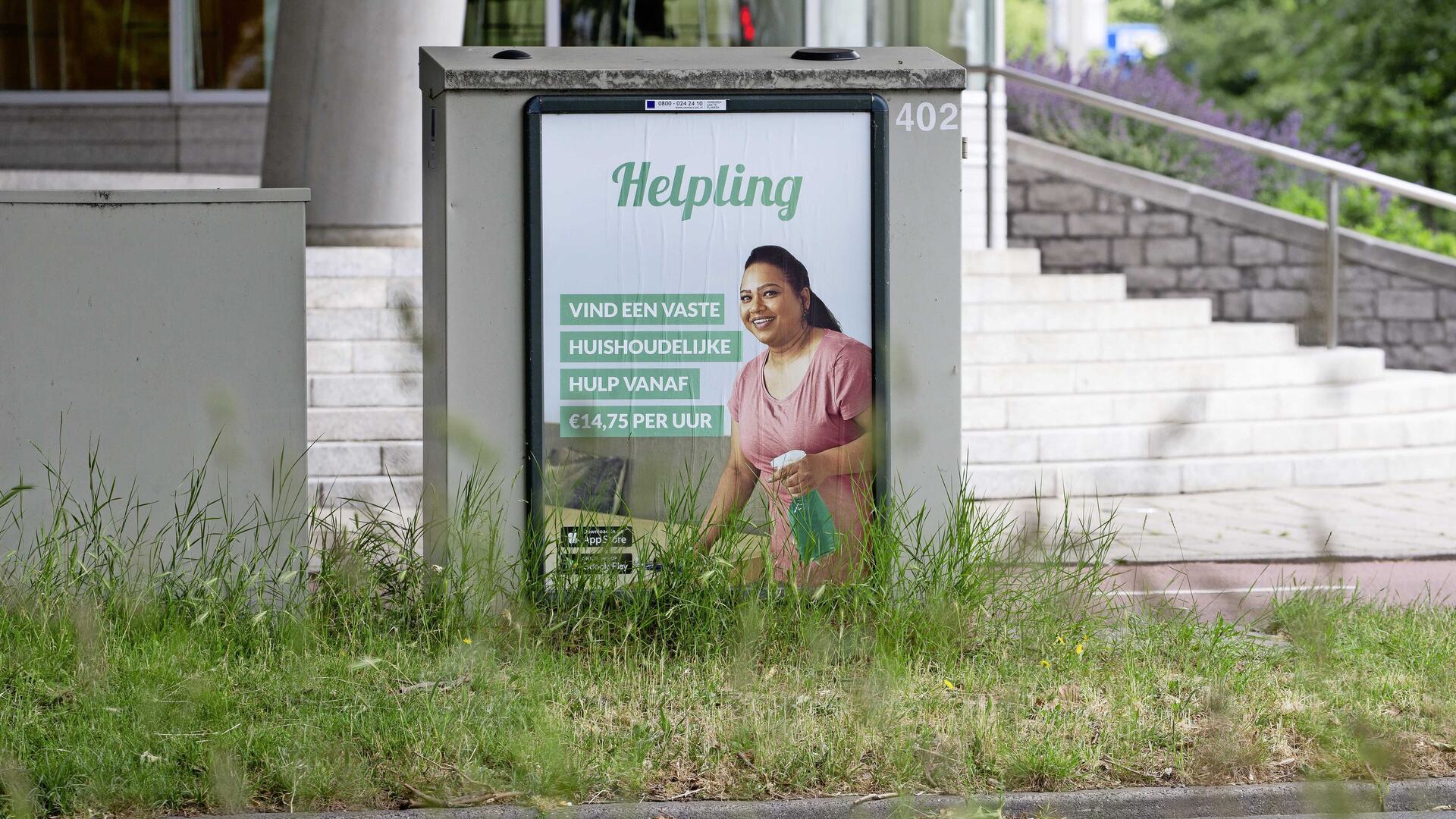 Schoonmaker krijgt steun in lange strijd met app Helpling: ’Wel ...