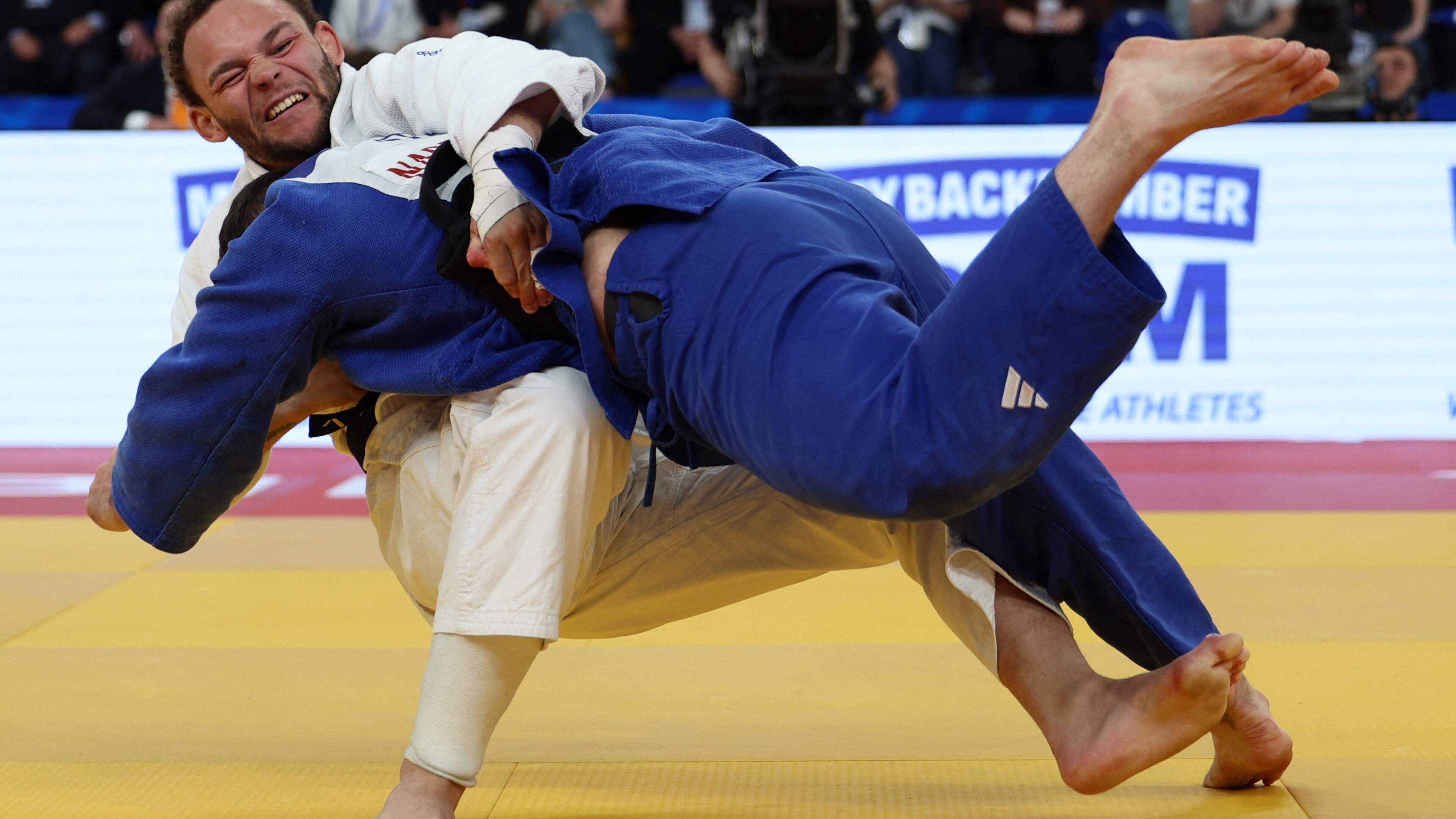 Zilveren judoka Simeon Catharina (28) heeft reuzensprong gemaakt door andere aanpak: ’Ik denk dat we het nodig hebben’