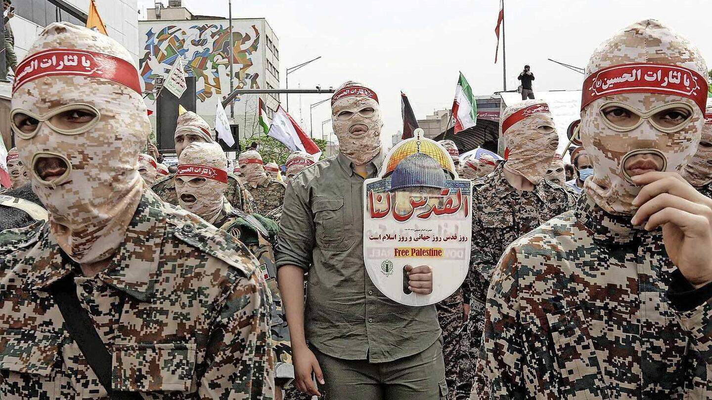 Leden%20van%20de%20Basij-militie%20nemen%20deel%20aan%20een%20pro-Palestijnse%20parade%20in%20de%20hoofdstad%20Teheran_.jpg
