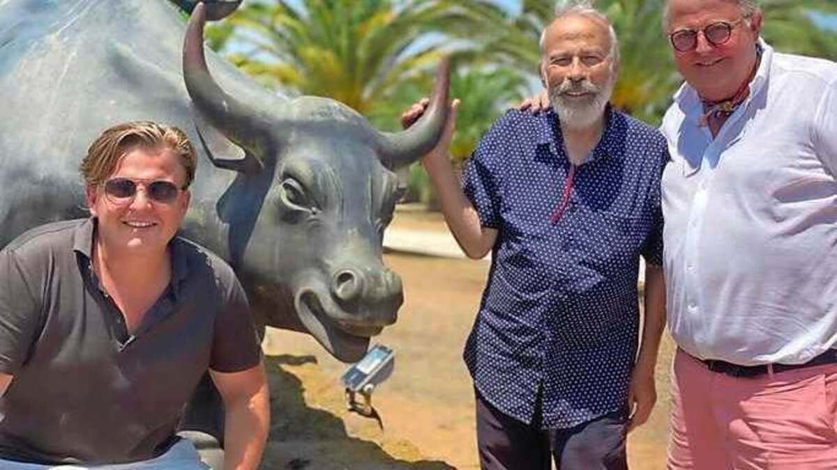 Michel Perridon haalt stier van Wall Street naar Rotterdam | De Telegraaf
