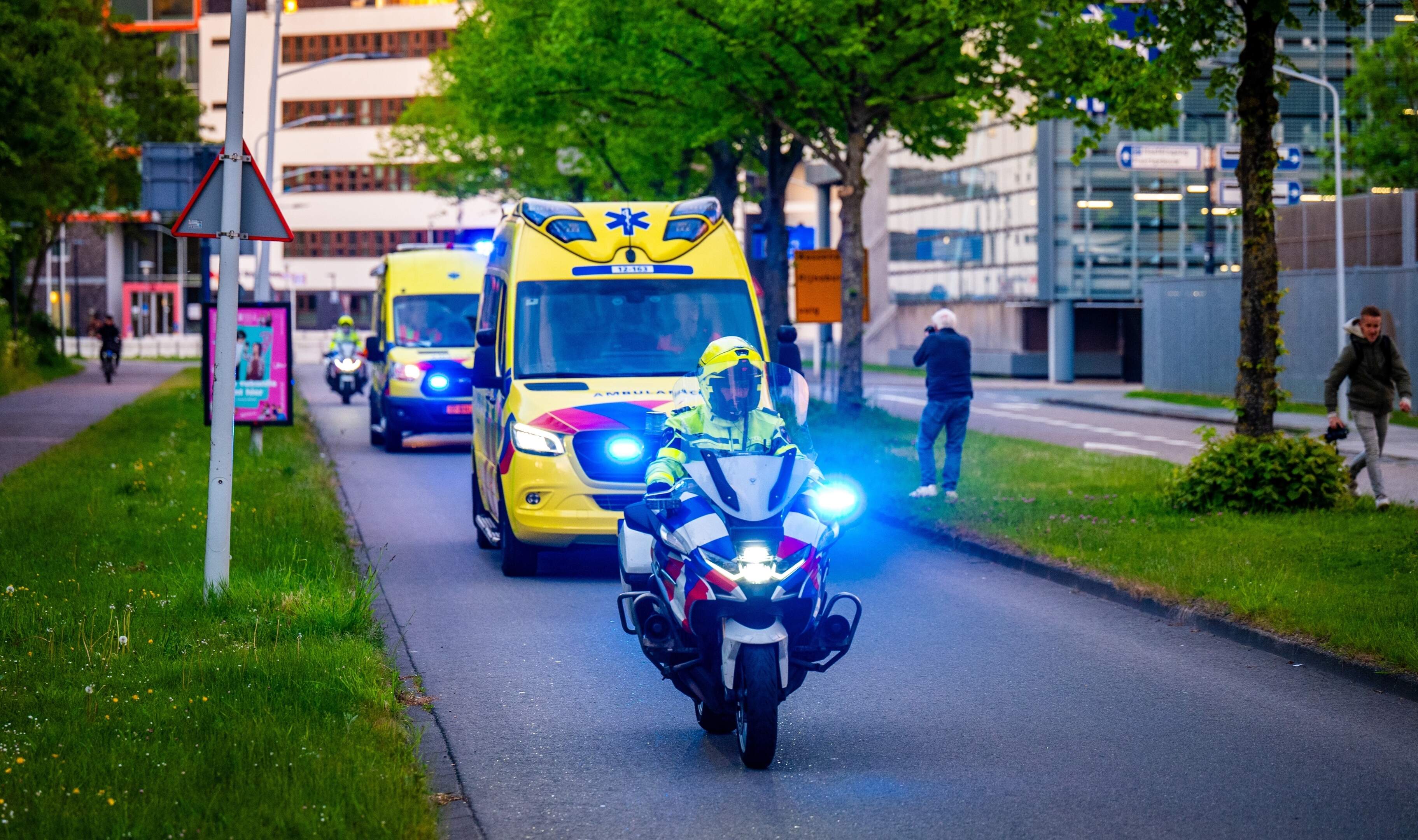 Cruiseschip-passagier met mogelijk hantavirus aangekomen in LUMC: ’Zorg leveren zoals in de begintijd van corona’