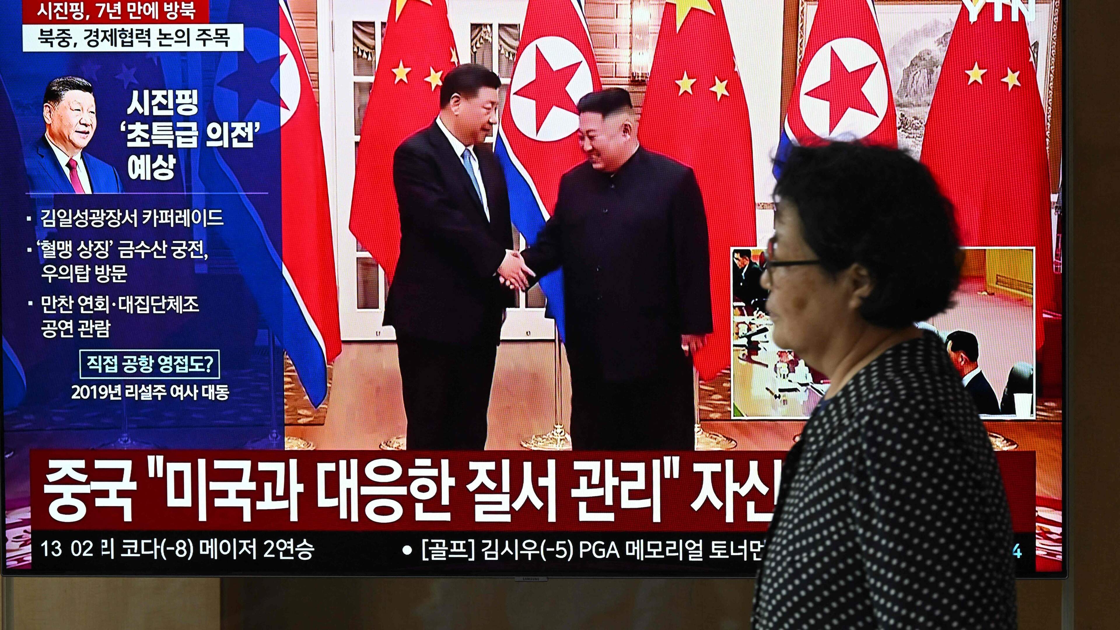 Kim Jong-un ontvangt Chinese leider Xi op vliegveld: ’Onbree