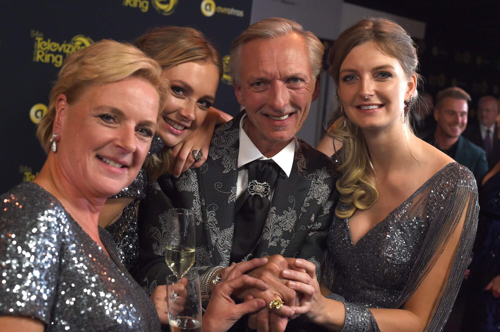De Meilandjes stoppen definitief met realityserie Chateau Meiland |  Noordhollands Dagblad