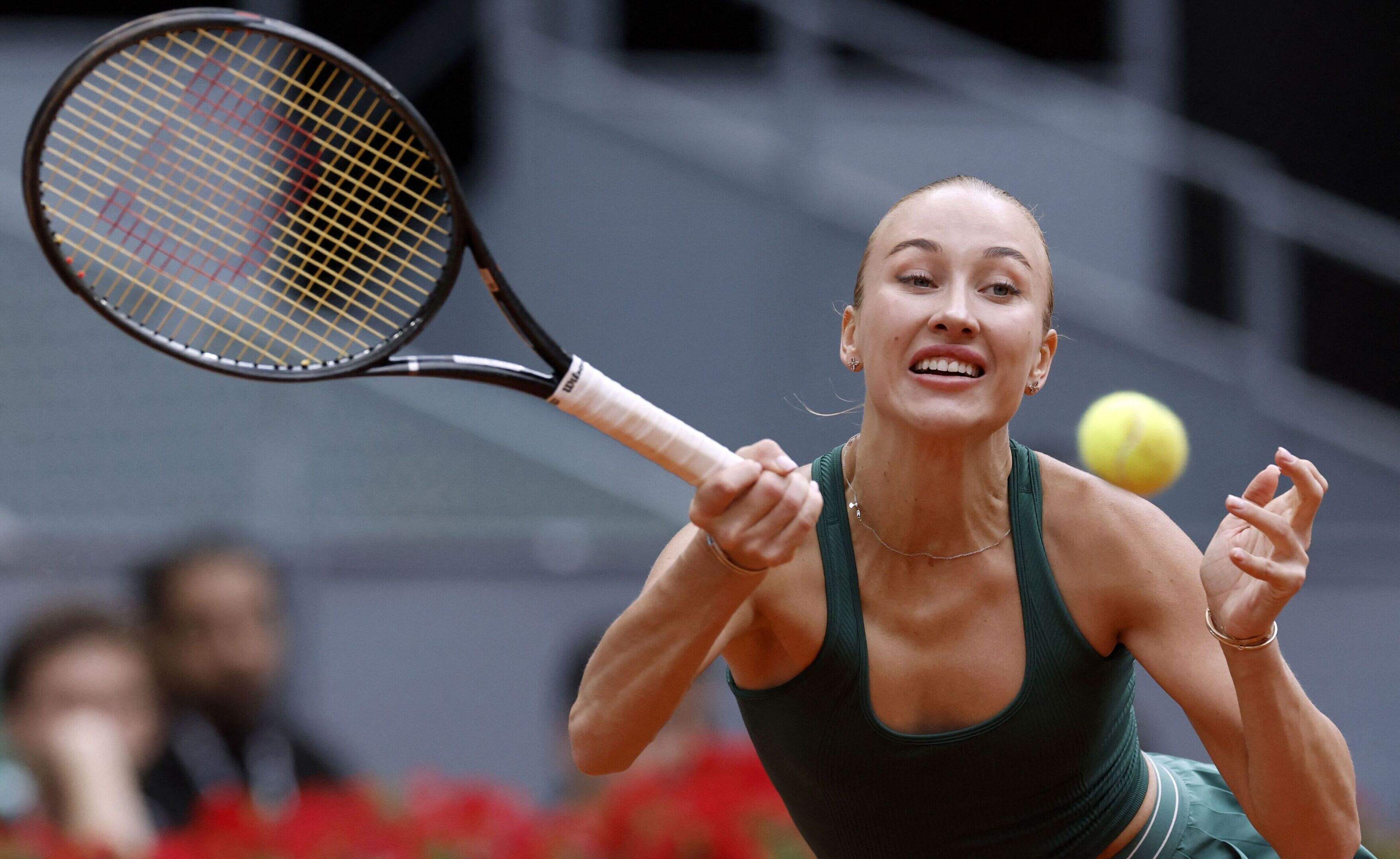 Anastasia Potapova schittert dankzij vriend Tallon Griekspoor in Madrid: ’Hij heeft mij gered’