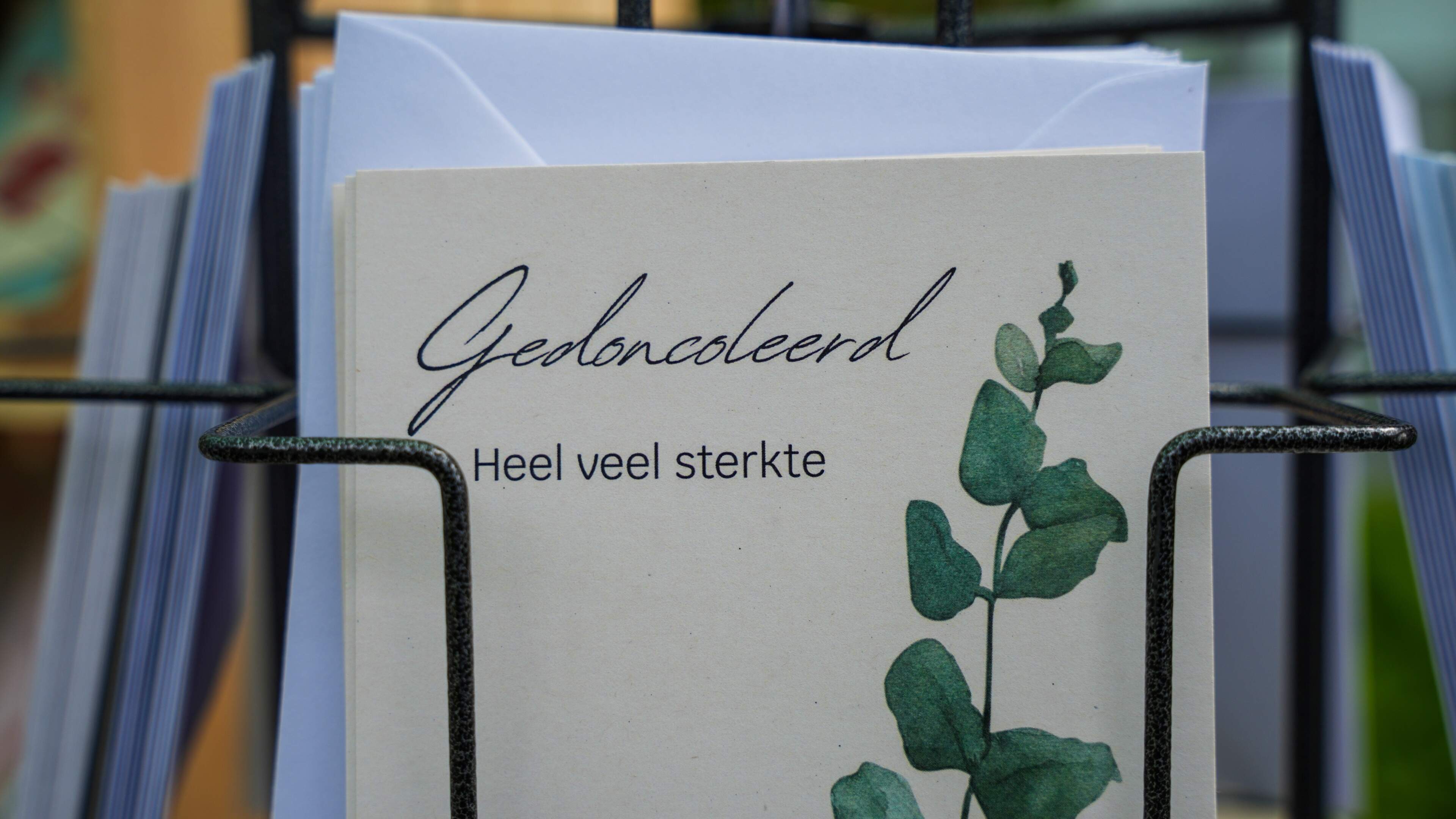 Praat mee: Vind jij dat PostNL de tarieven van rouwpost mag verhogen?