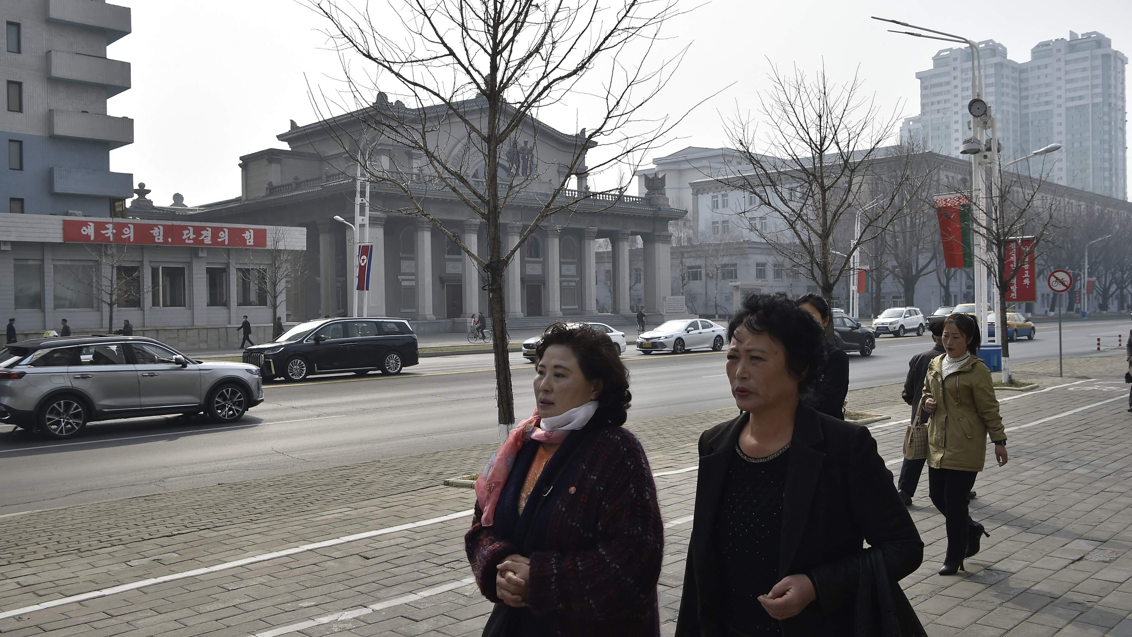 Files en gele kentekenplaten: „Privéauto’s toegestaan in Noord-Korea” – hier komen de ze vandaan