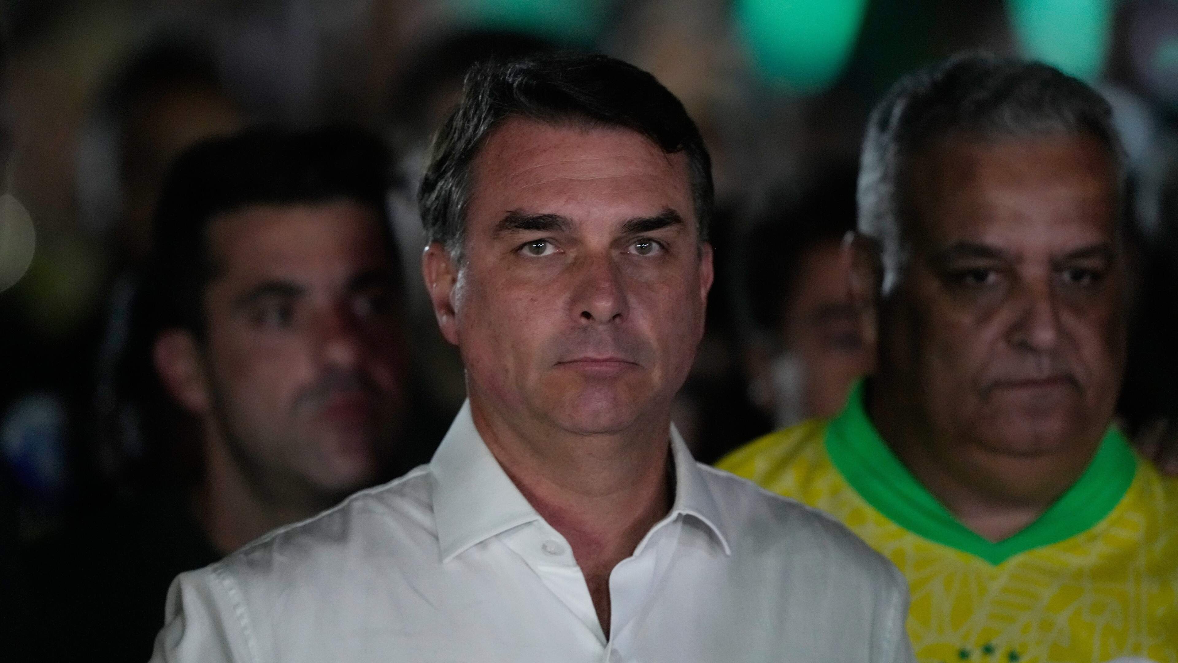 VS van plan visum te verstrekken aan gevluchte Bolsonaro