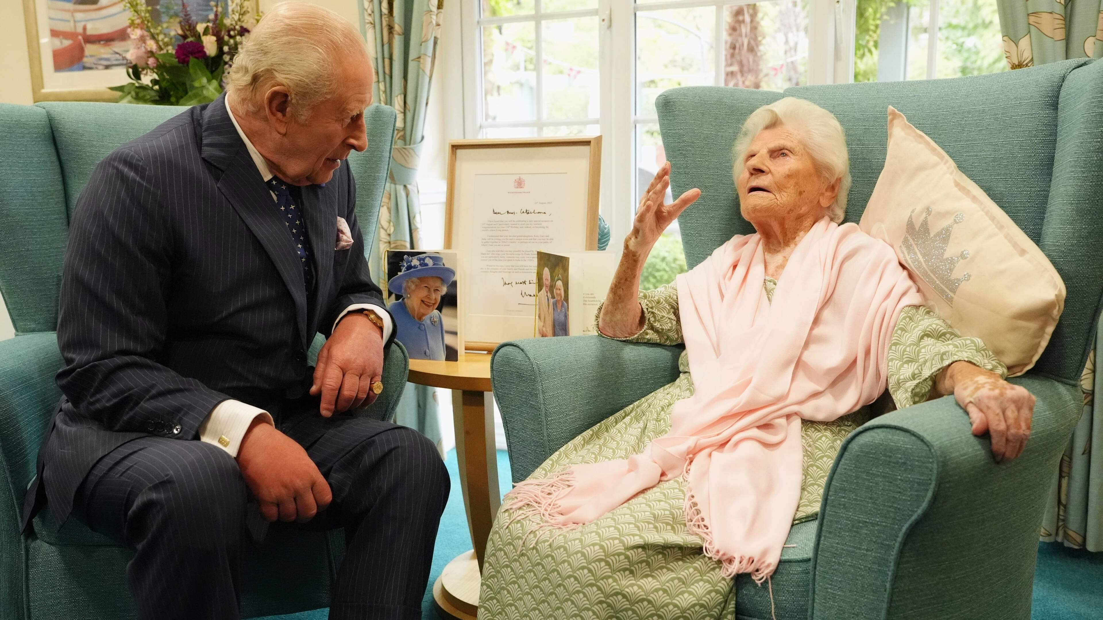 Oudste mens ter wereld Ethel Caterham viert 117e verjaardag: ’Ik kijk al uit naar het volgende feestje’