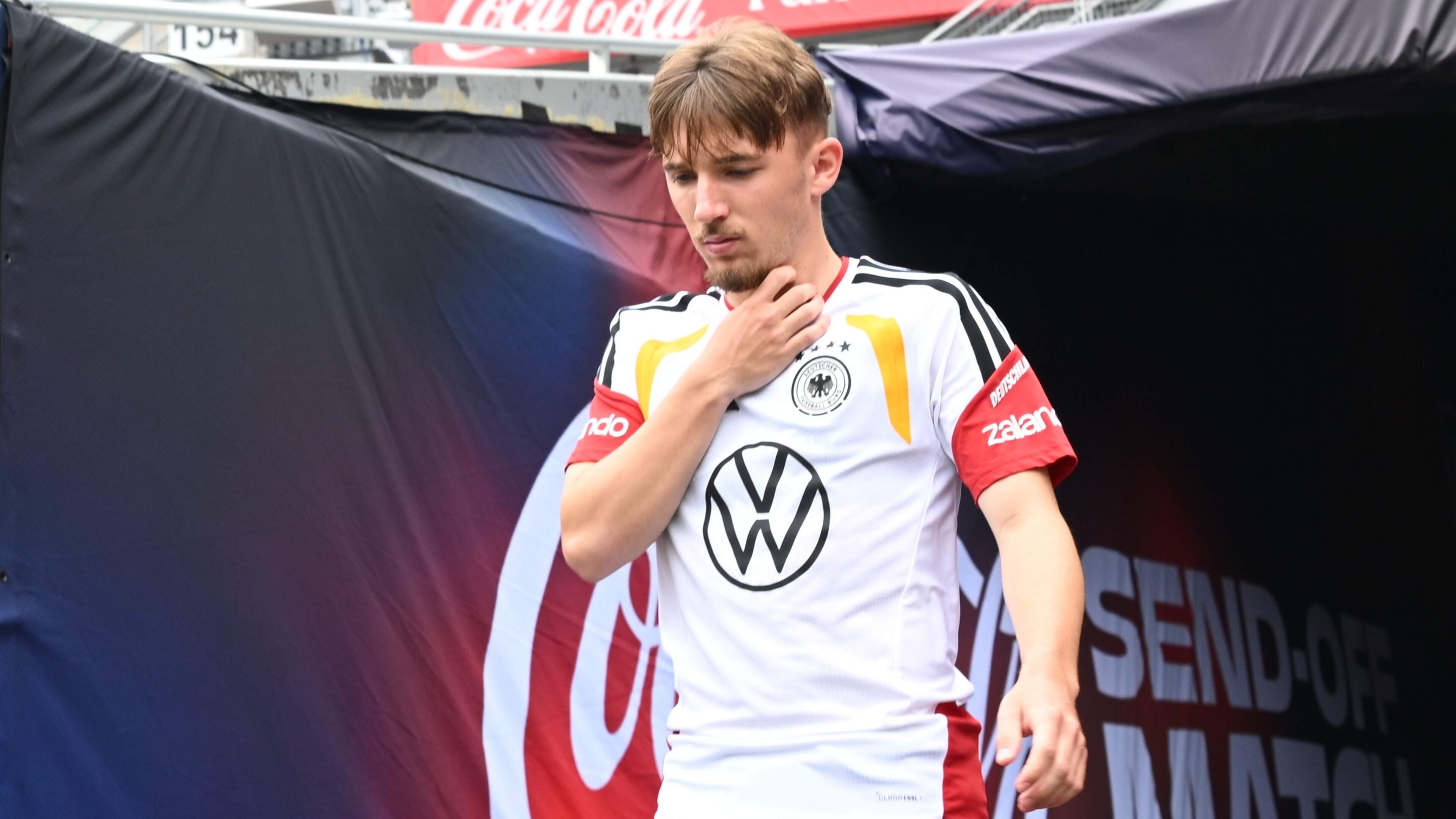 WK 2026 live: zorgen bij Duitsland om geblesseerde Lennart Karl: ’Het ziet er niet goed uit’