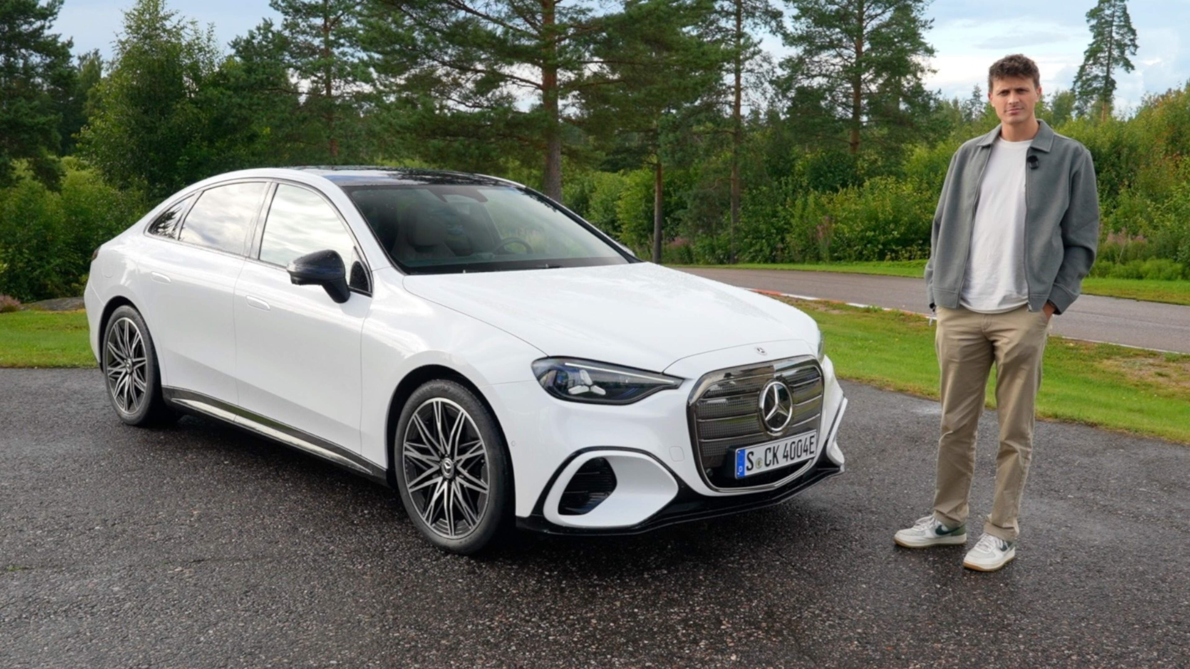 Elektrische Mercedes-Benz C-klasse doet het heel anders dan de BMW i3: „Dit is heel goed”