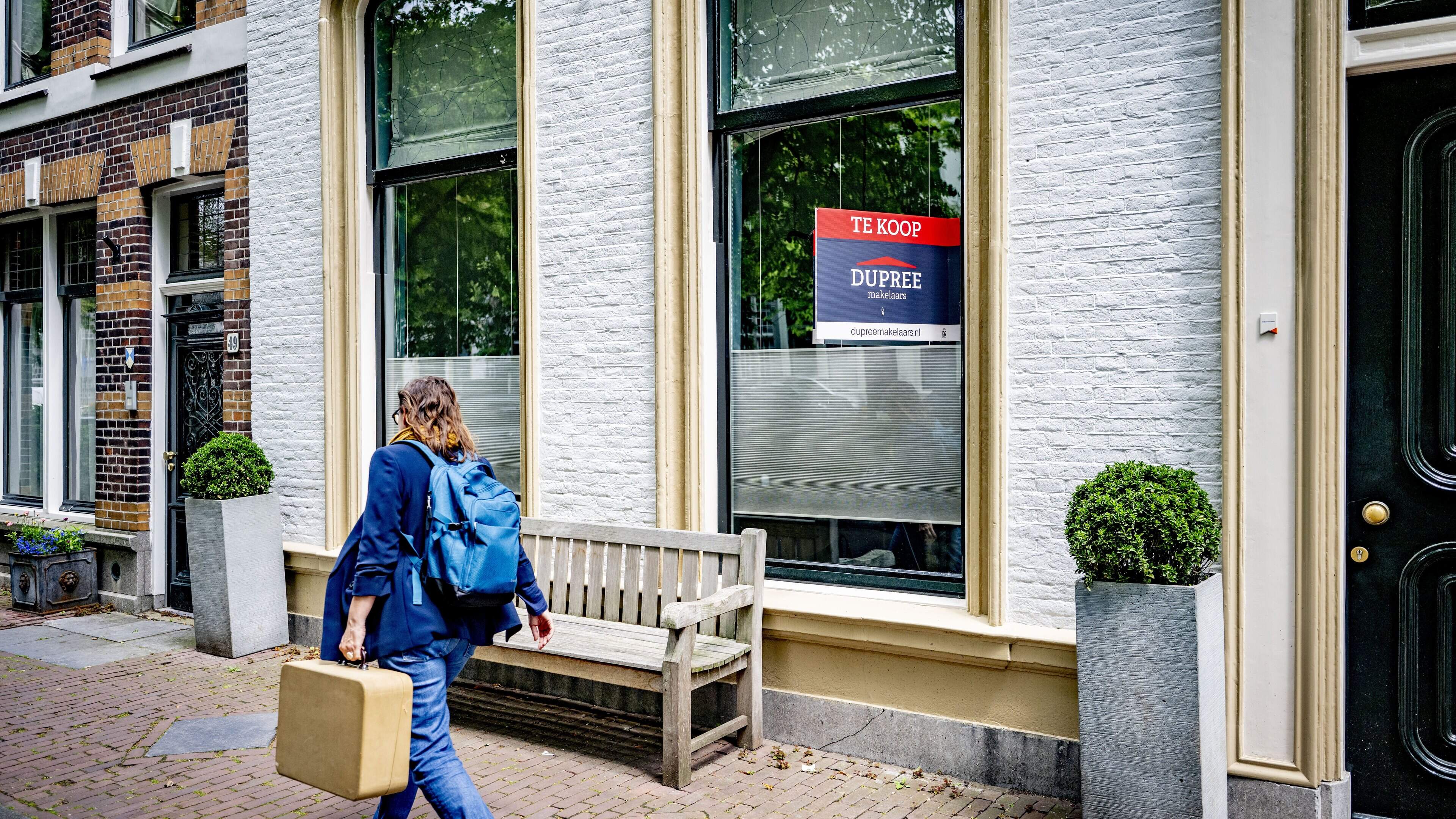 Gekte op huizenmarkt zwakt af: ’Kopers hebben meer keuze en kijken kritischer’