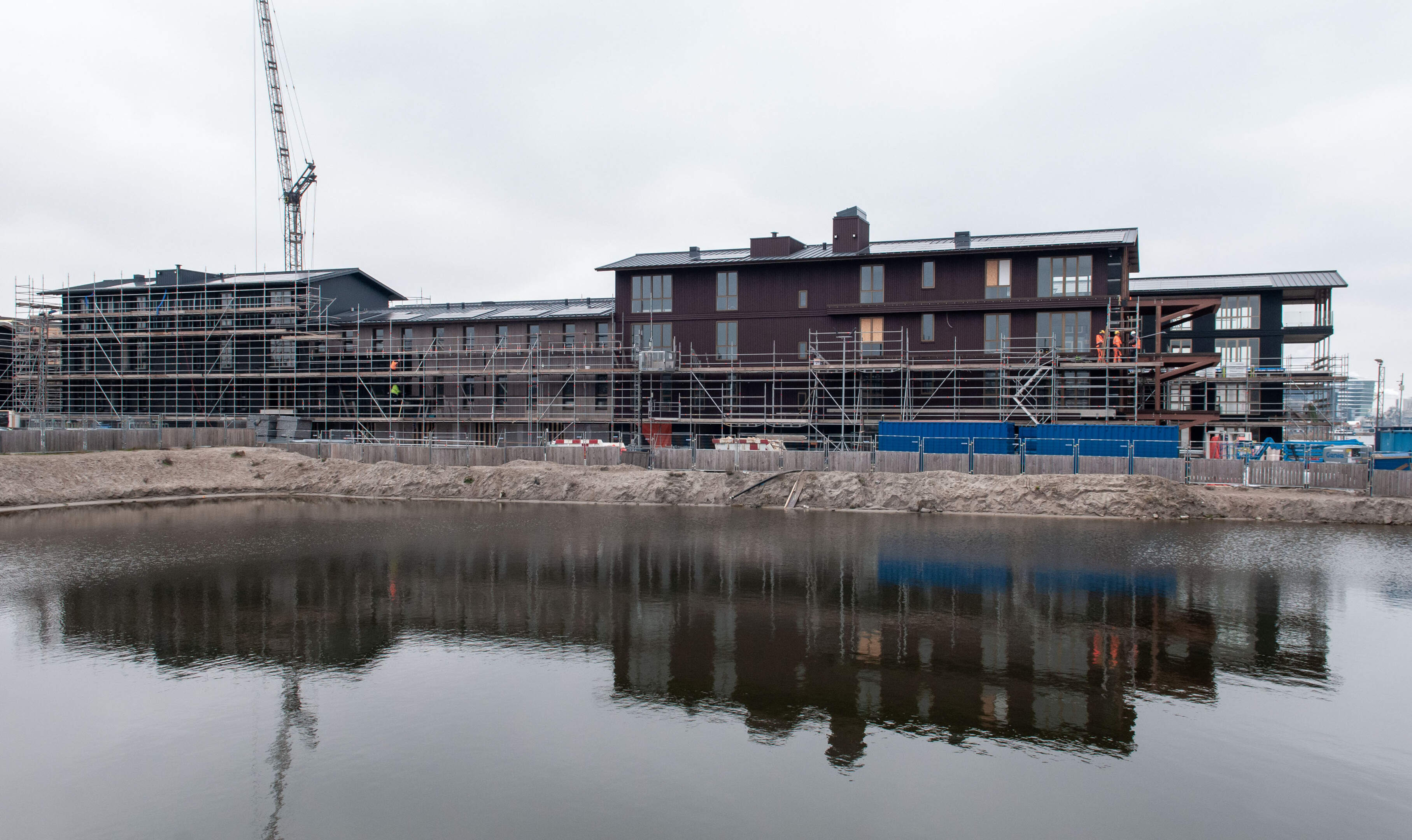 Amsterdams woningbouwfonds leeggeplunderd: ’Nul ruimte voor nieuwe plannen’