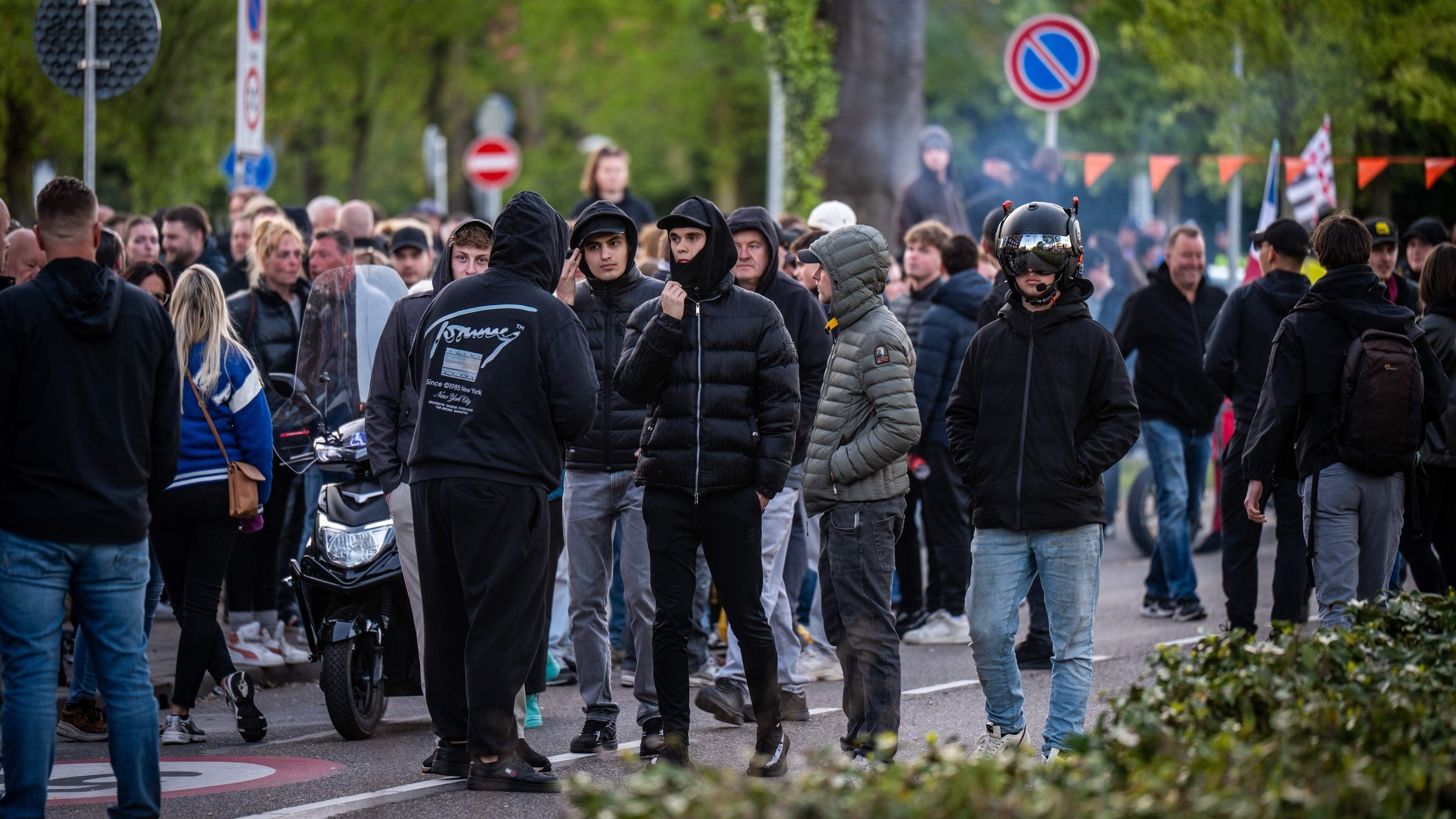 Bewoners Loosdrecht woedend om schijnbeweging gemeente: ’Als Nederlander kun je verrekken’