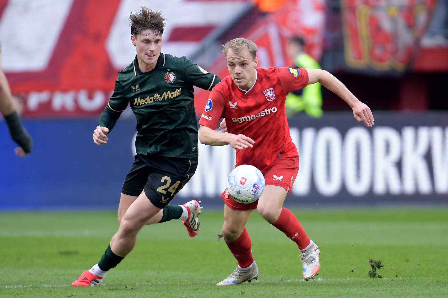 mooiste-leerjaar-voor-feyenoord-junior-thijs-kraaijeveld-hij-is-echt