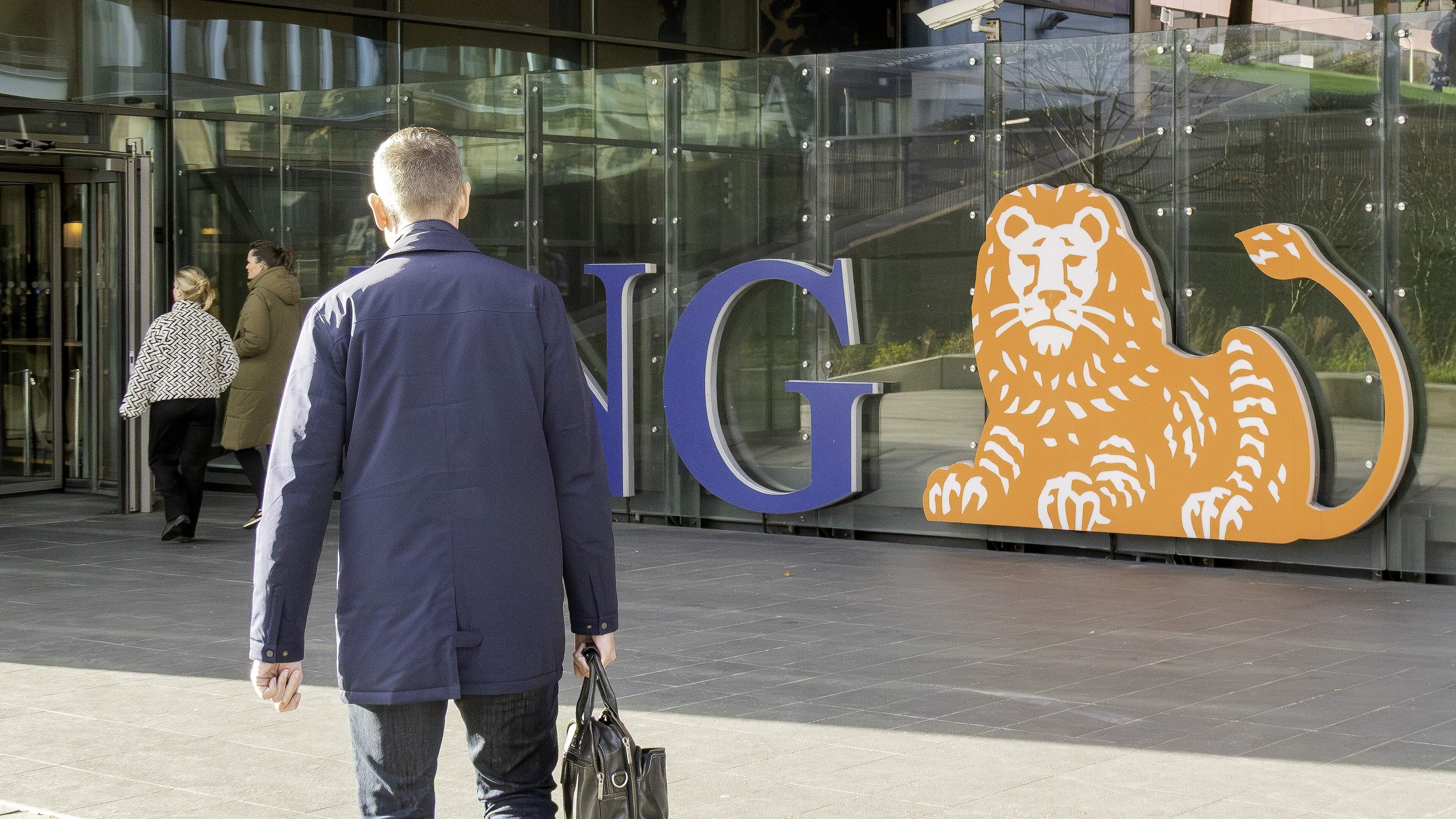 ING voert winst op, kondigt nieuwe aandeleninkoop aan