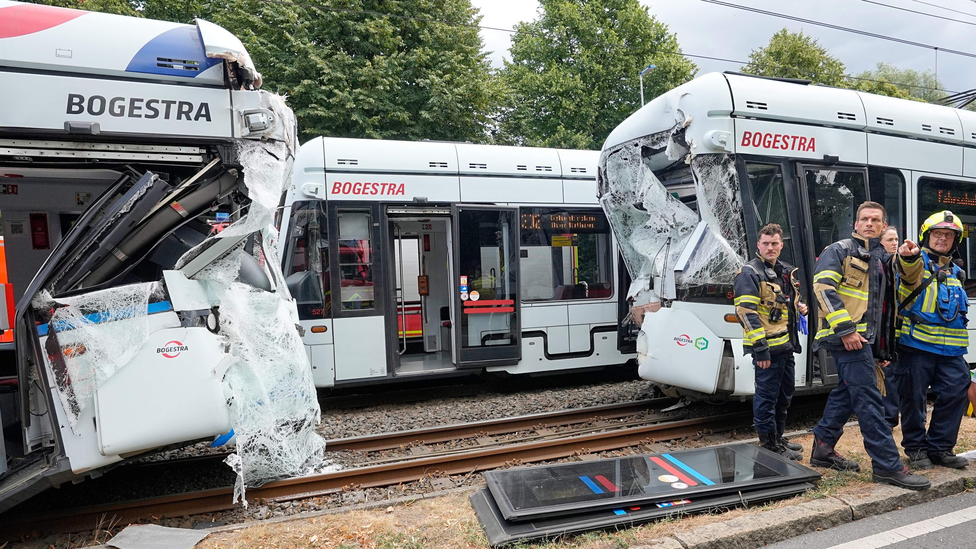 Meer dan twintig gewonden bij trambotsing in Duitsland, meerdere mensen in levensgevaar