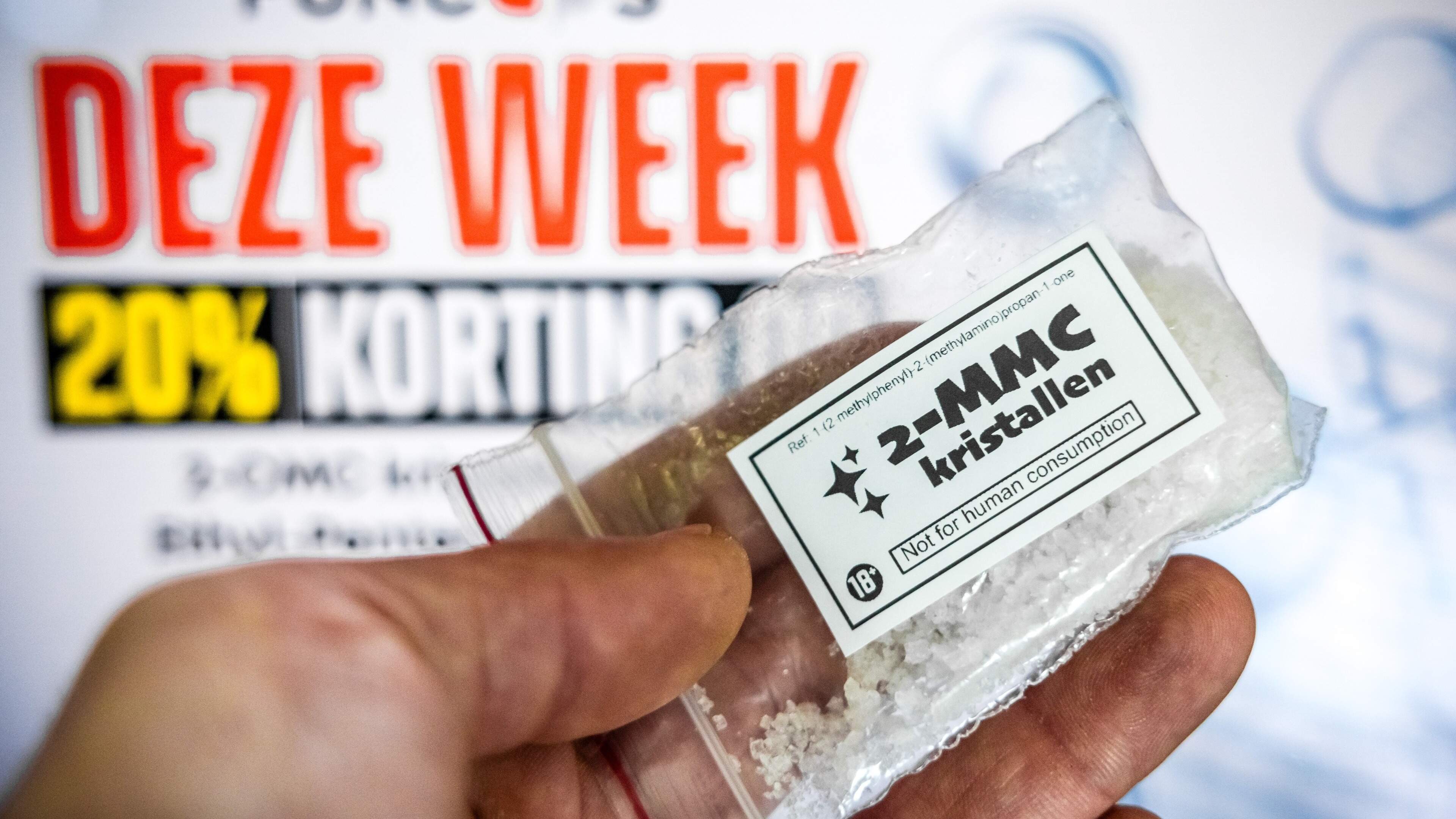 Tientallen websites met designerdrugs in één klap offline gehaald: ’Gebruik kan levensgevaarlijk zijn’