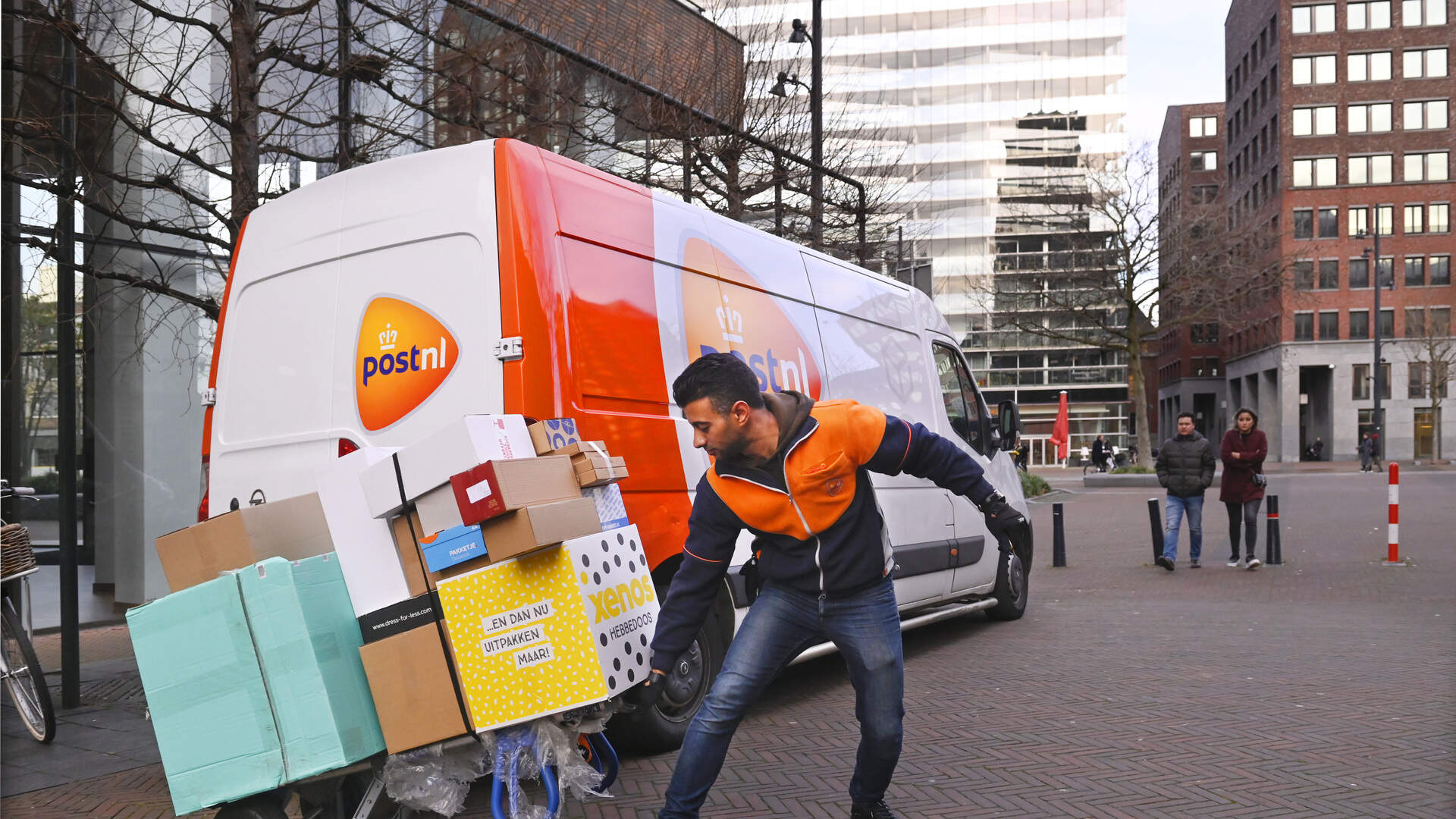 ACM onderzoekt PostNL overname Sandd: gevolgen voor postmarkt | De ...