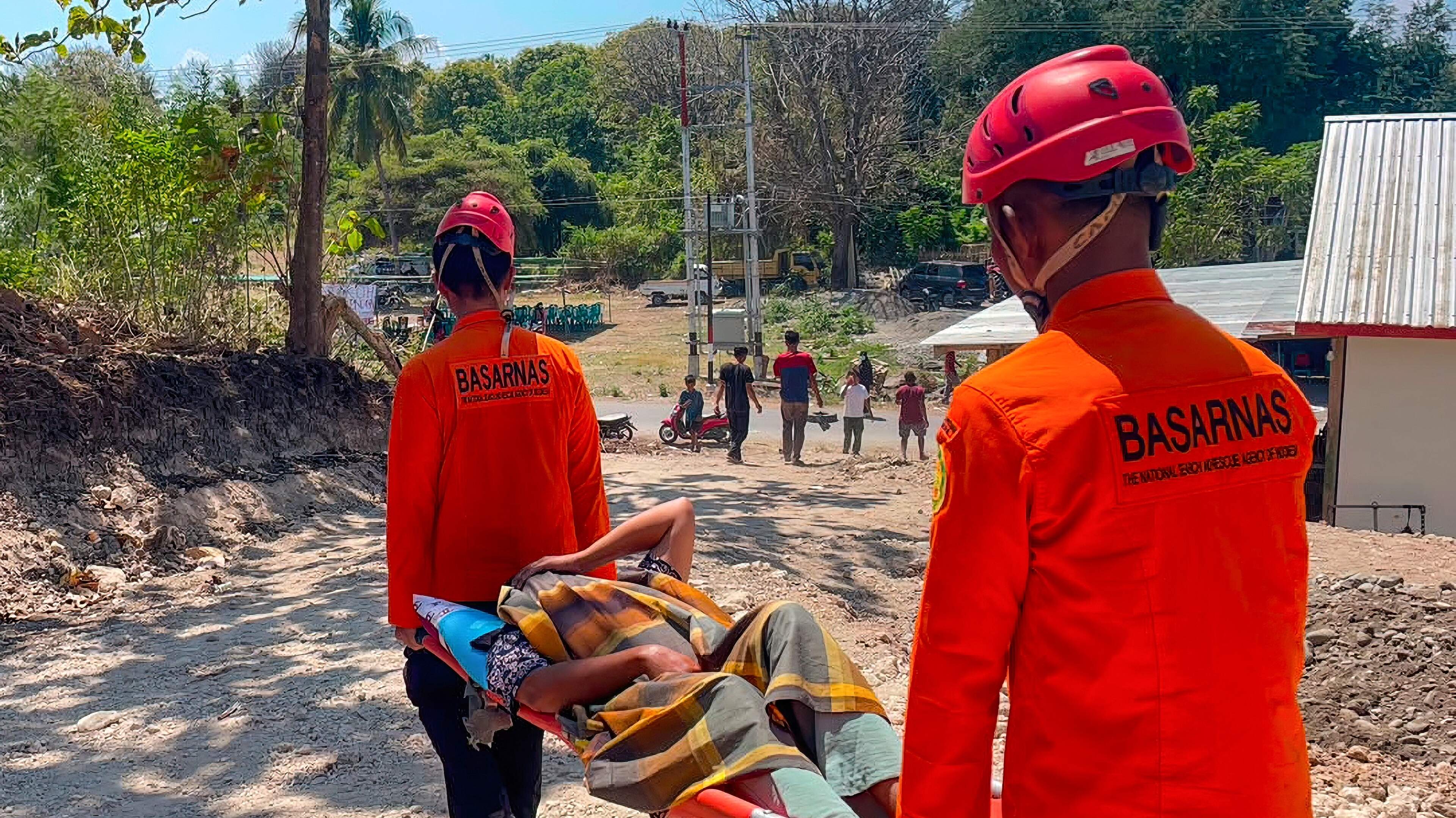 Bijna 13.000 mensen zonder huis door aardbeving Indonesië