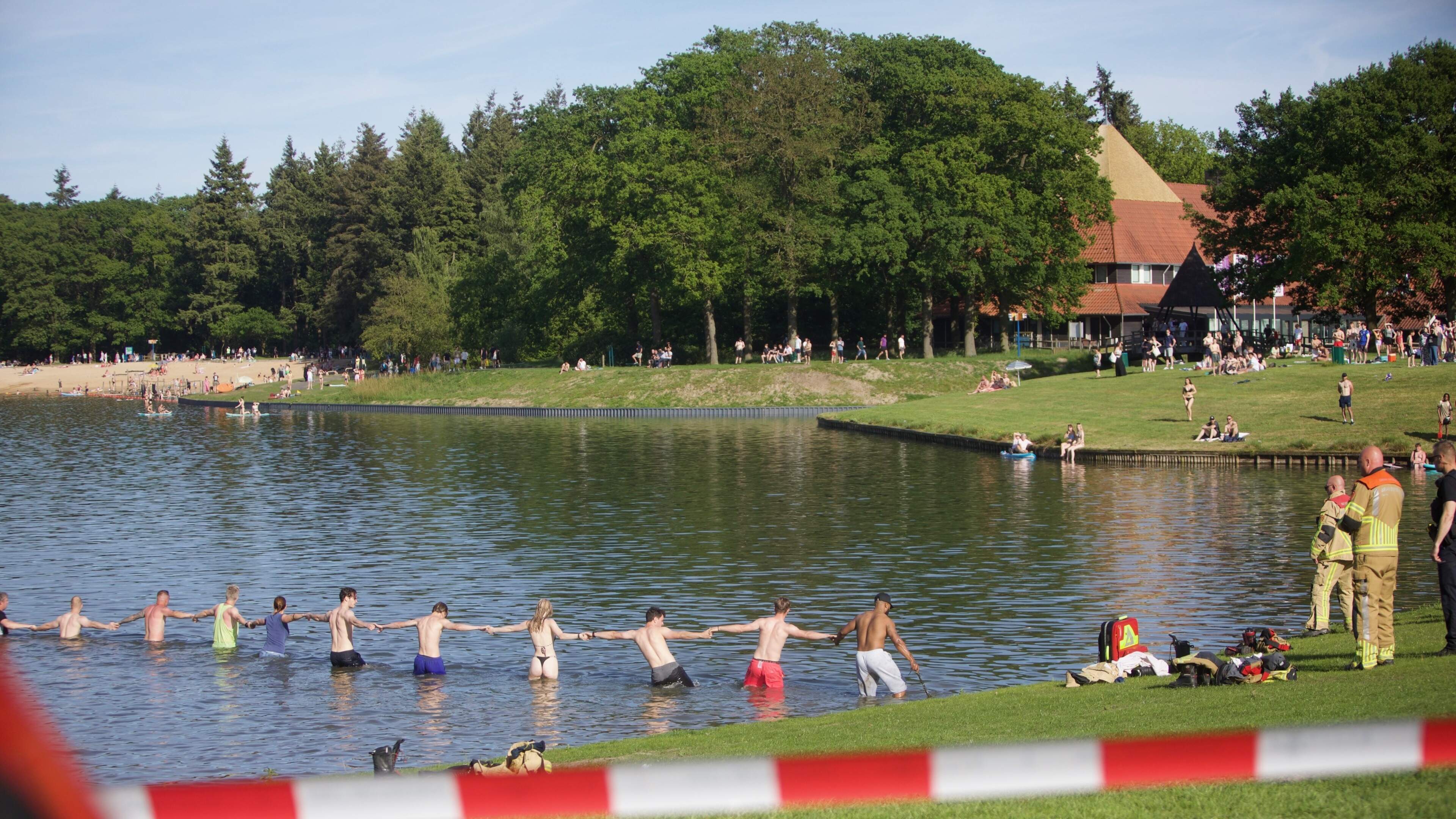 Bezoeker recreatieplas overleden, politie gaat uit van ongeval