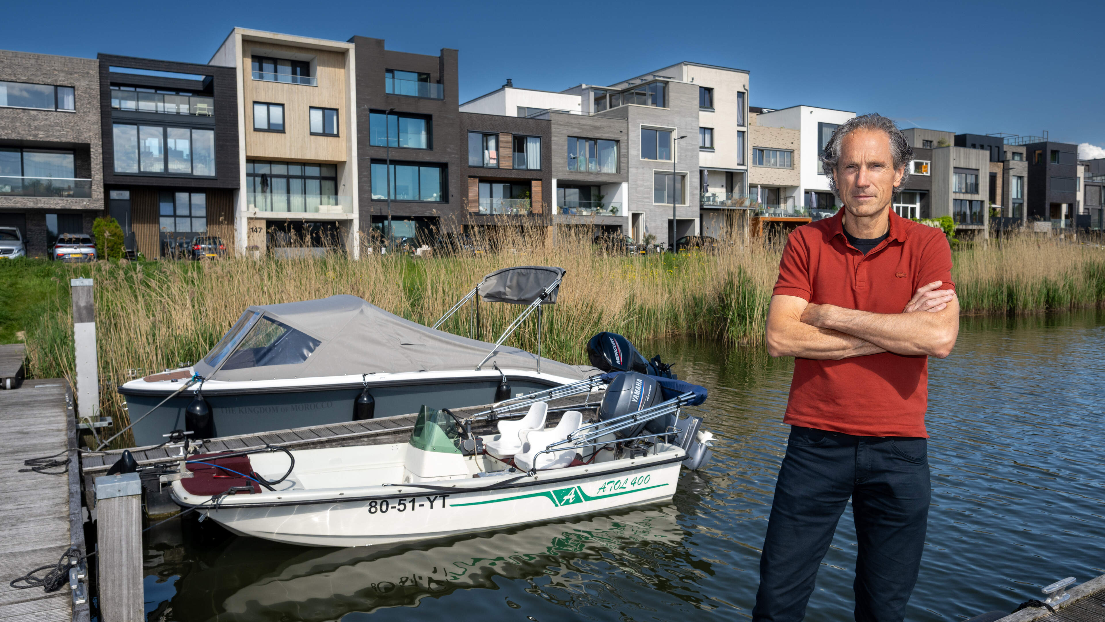 Booteigenaren Amsterdamse luxewijk schrikken zich hoedje van prijzen nieuwe regeling: ’Voor dat geld húúr ik wel een boot’