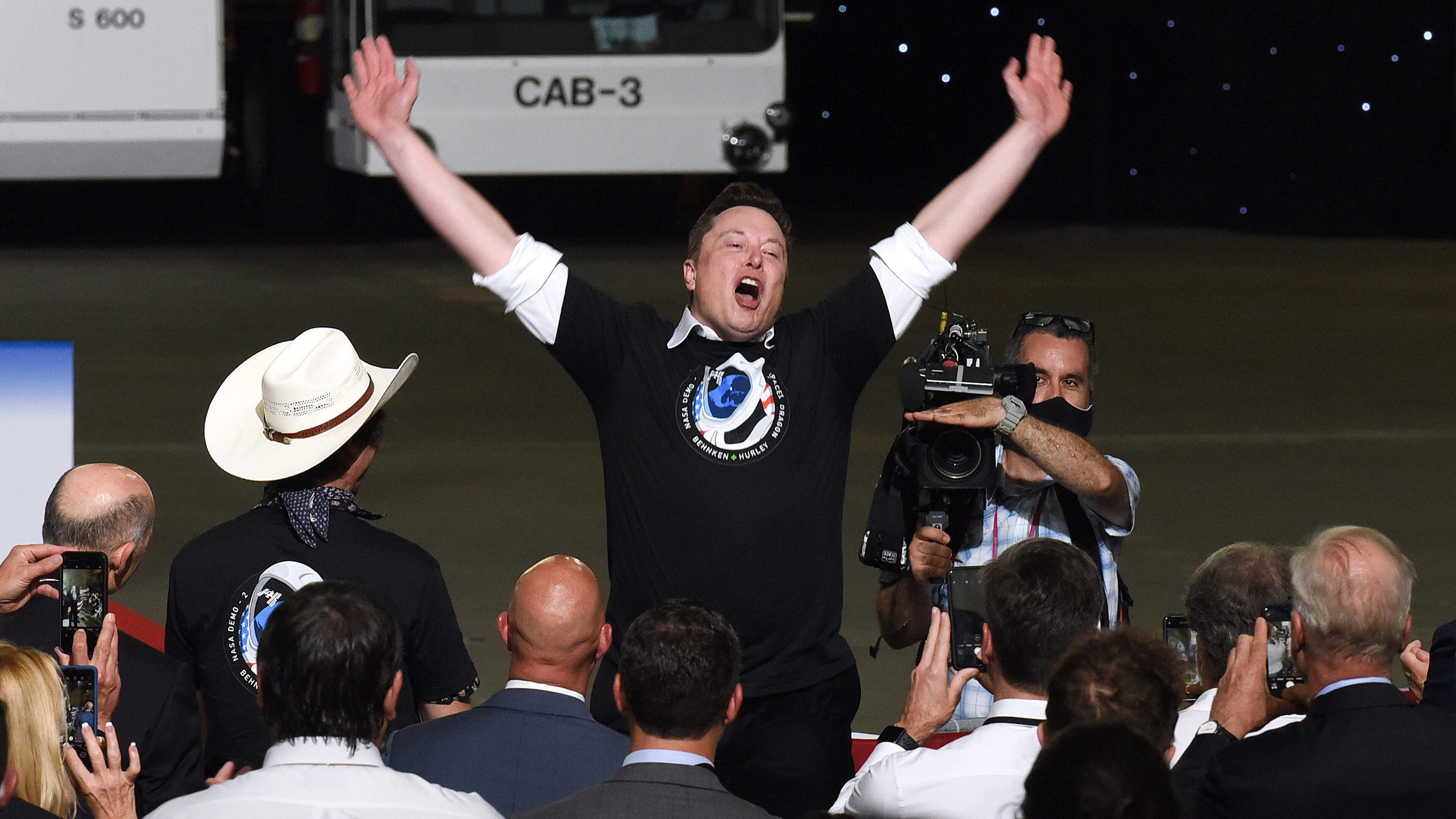 SpaceX knalt na stralend debuut verder omhoog, rijkdom Elon Musk naar astronomische 1,3 biljoen dollar