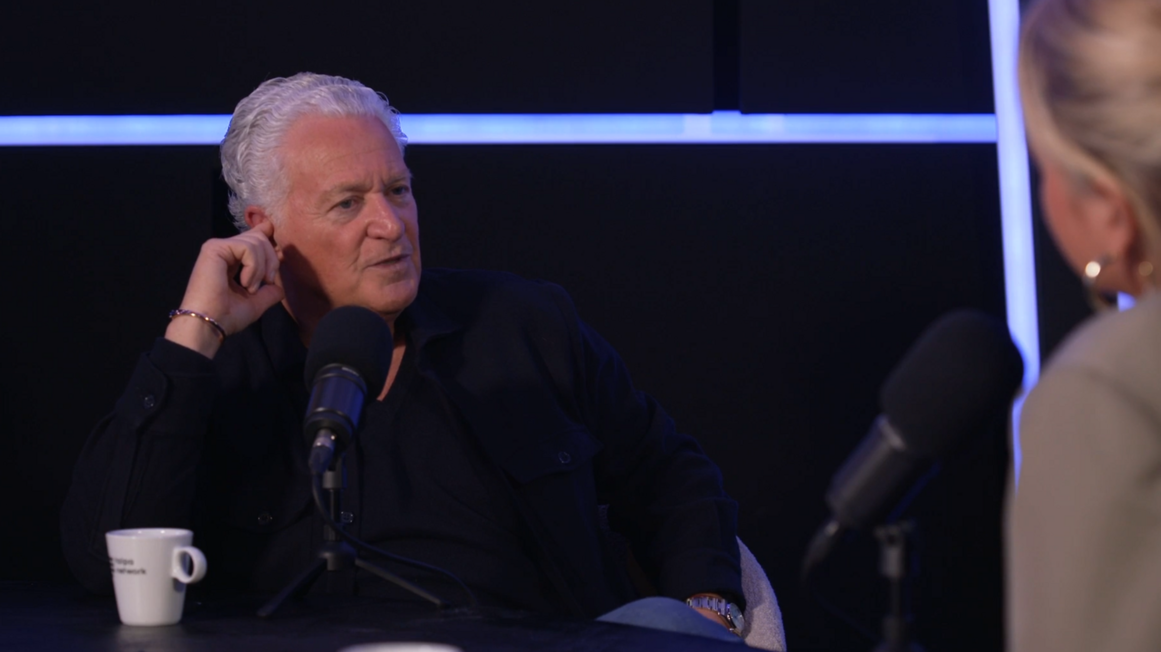 Bram Moszkowicz ergert zich aan selectieve verontwaardiging: ’Waar zijn die rode-lijn-gütmenschen allemaal?’