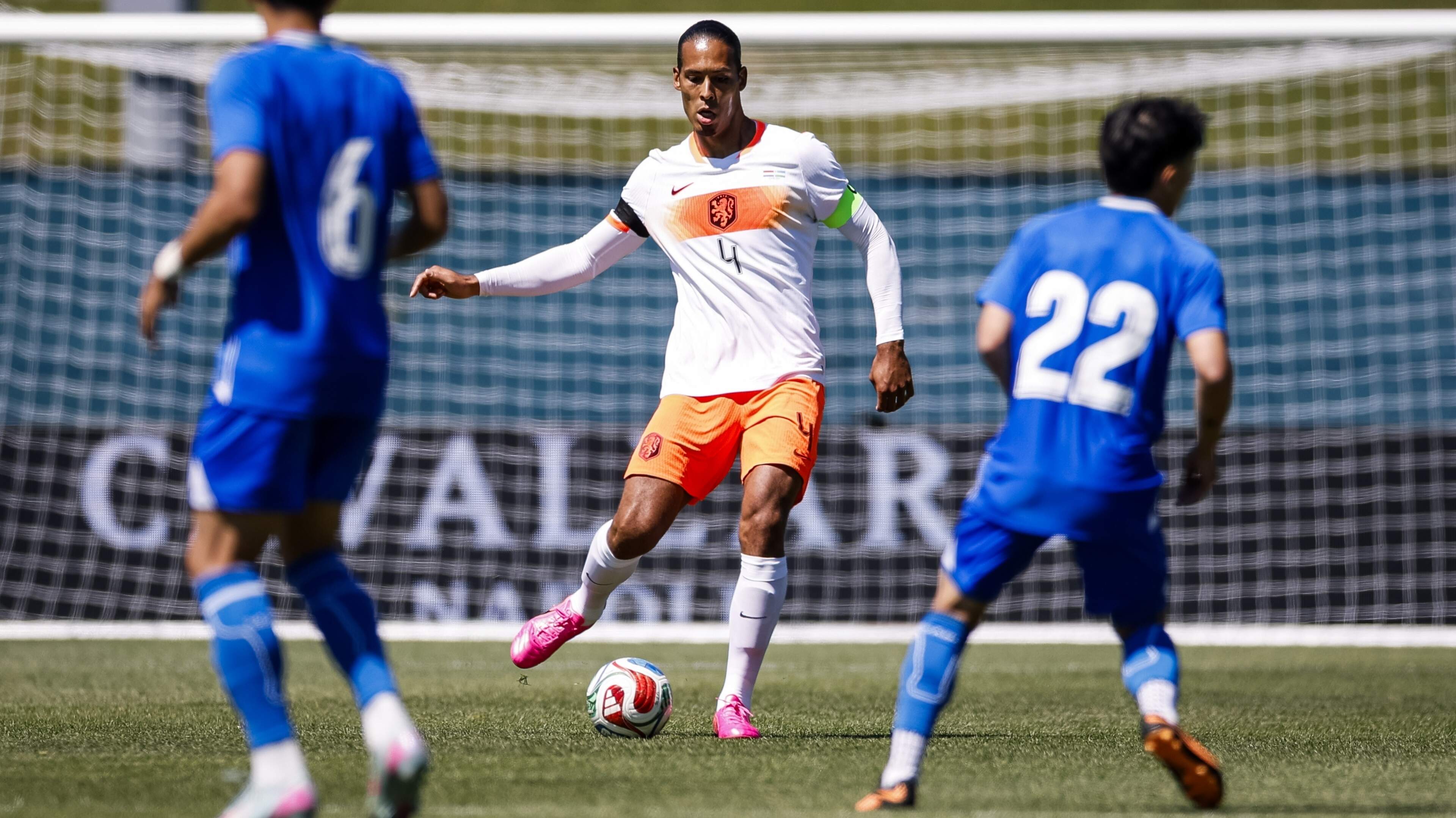 Virgil van Dijk baalt van wegvallen Jurriën Timber
