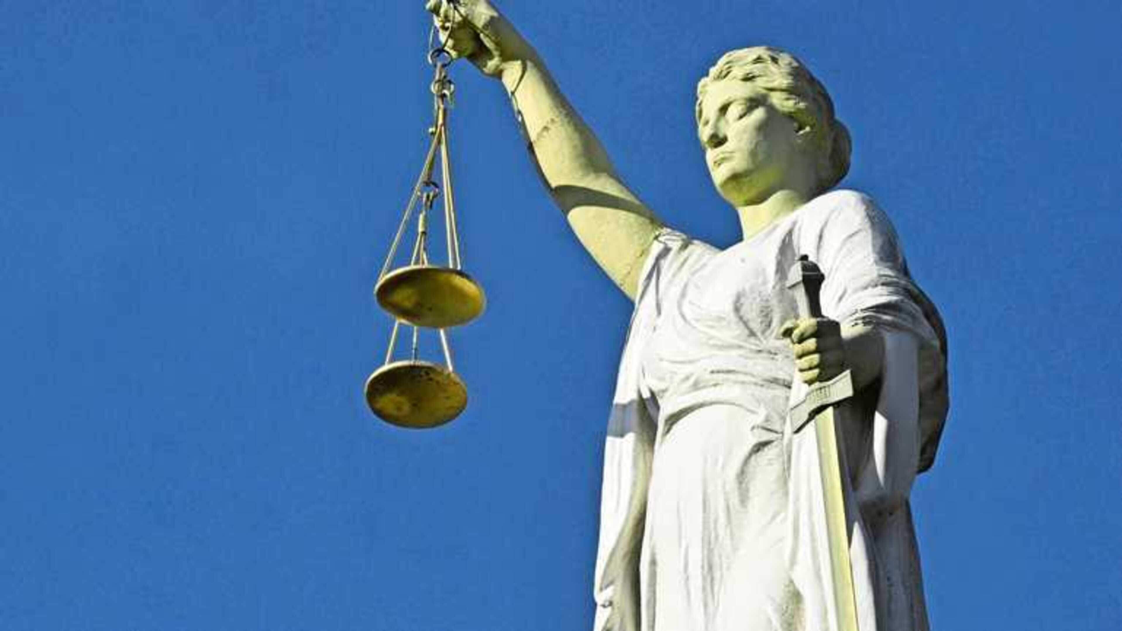 Psychiaters en verpleegkundige gestraft voor seksuele relaties