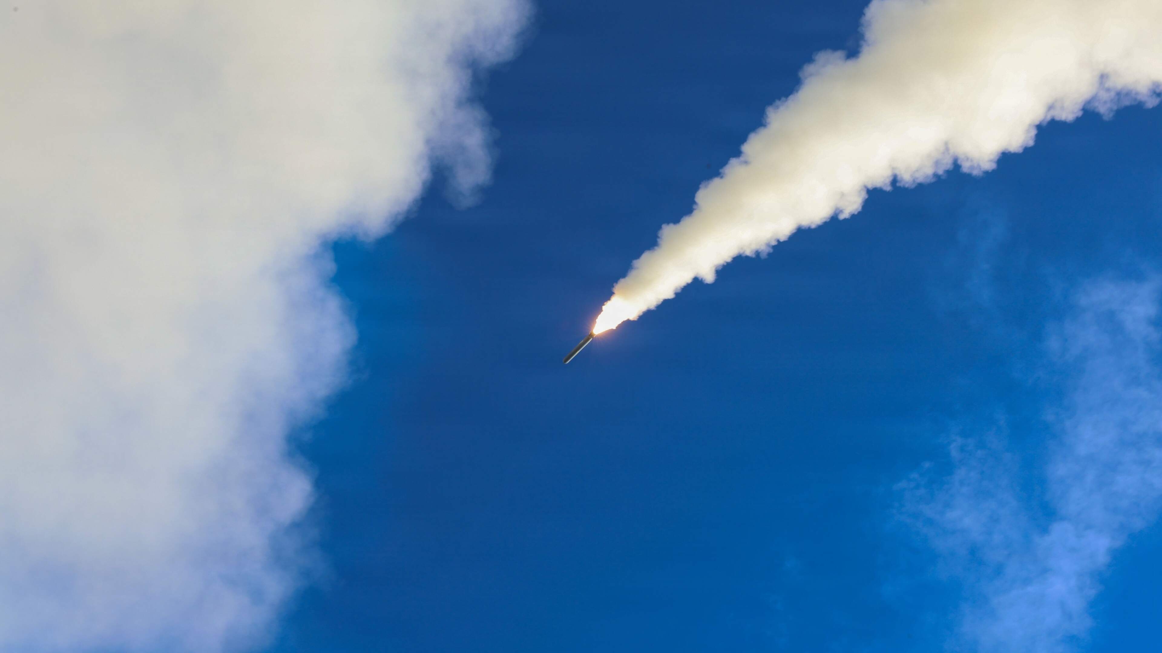 Vijf lessen uit de Iran-oorlog: waarom het terreurregime overeind blijft waar ’gewone’ landen zouden bezwijken