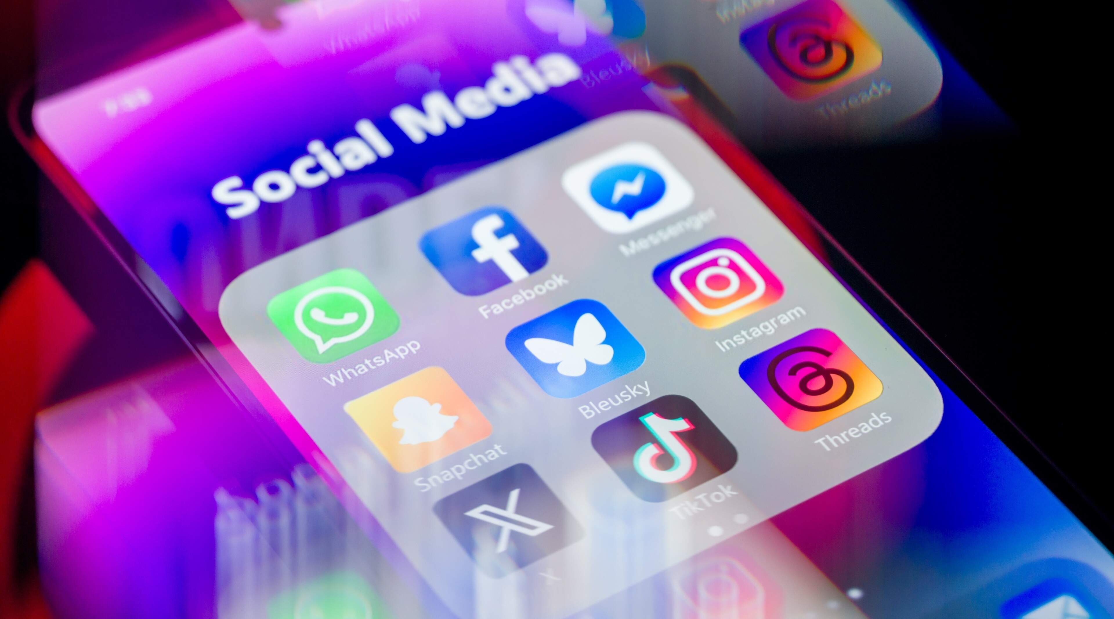 Leeftijdscontrole-app van Brussel nú al met gemak gekraakt