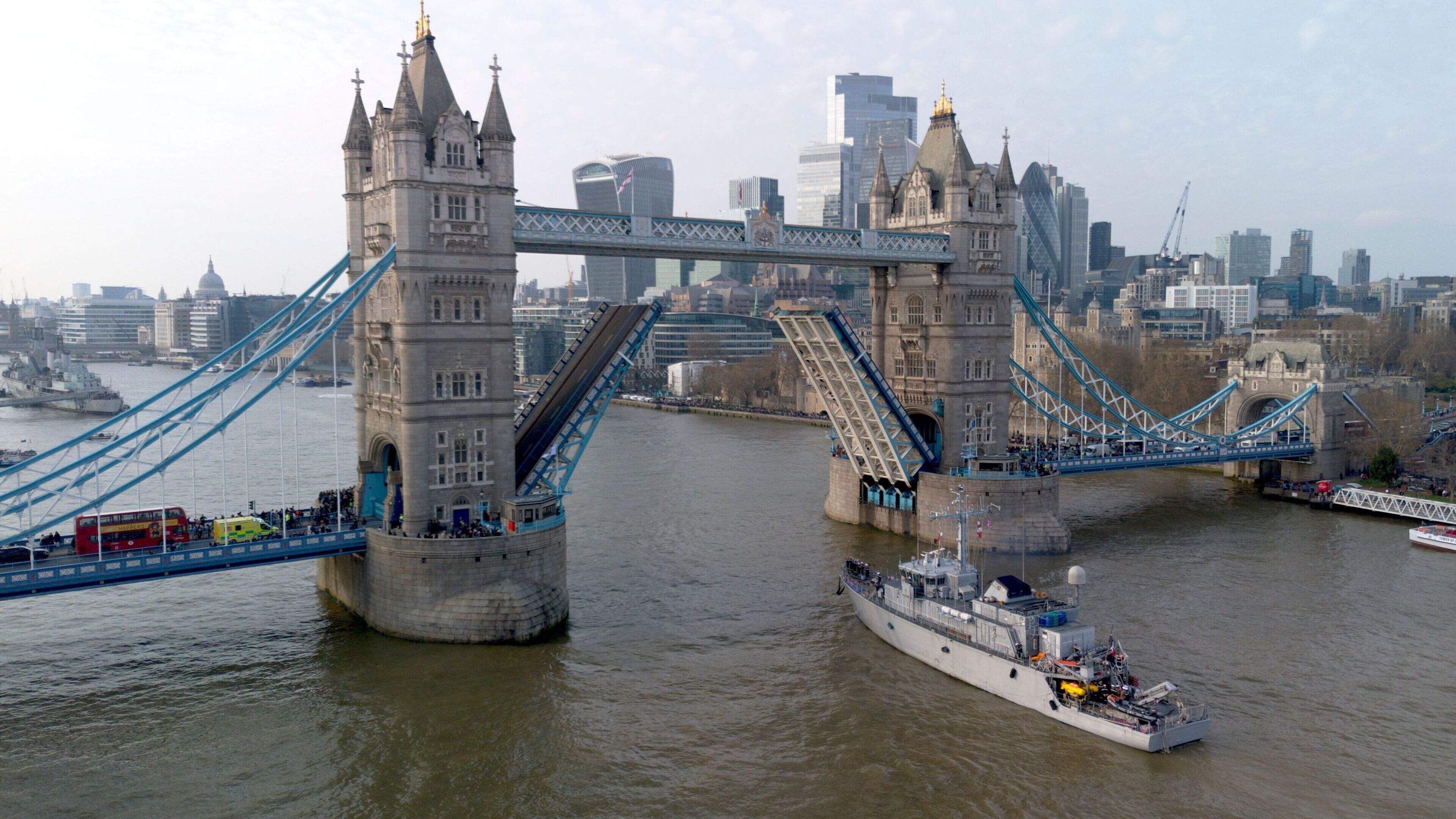 Twee mannen opgepakt voor brandstichting synagoge Londen