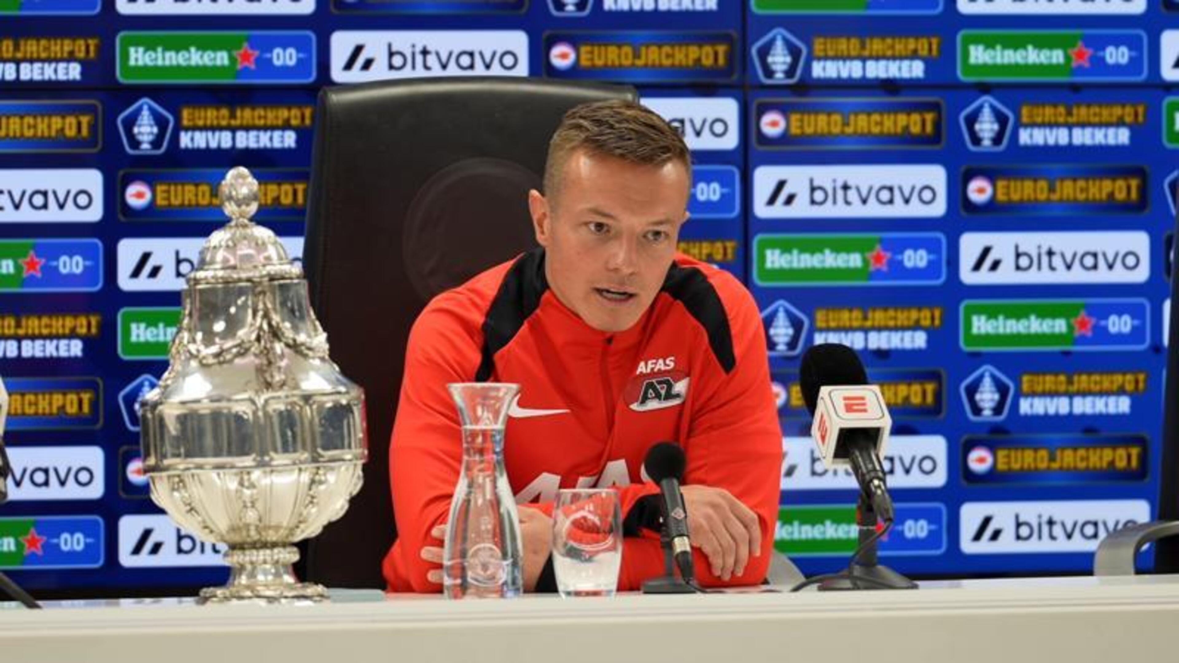 Clasie over feest na winnen KNVB-beker: 'Woutertje Goes zal wel bovenop de bar staan'