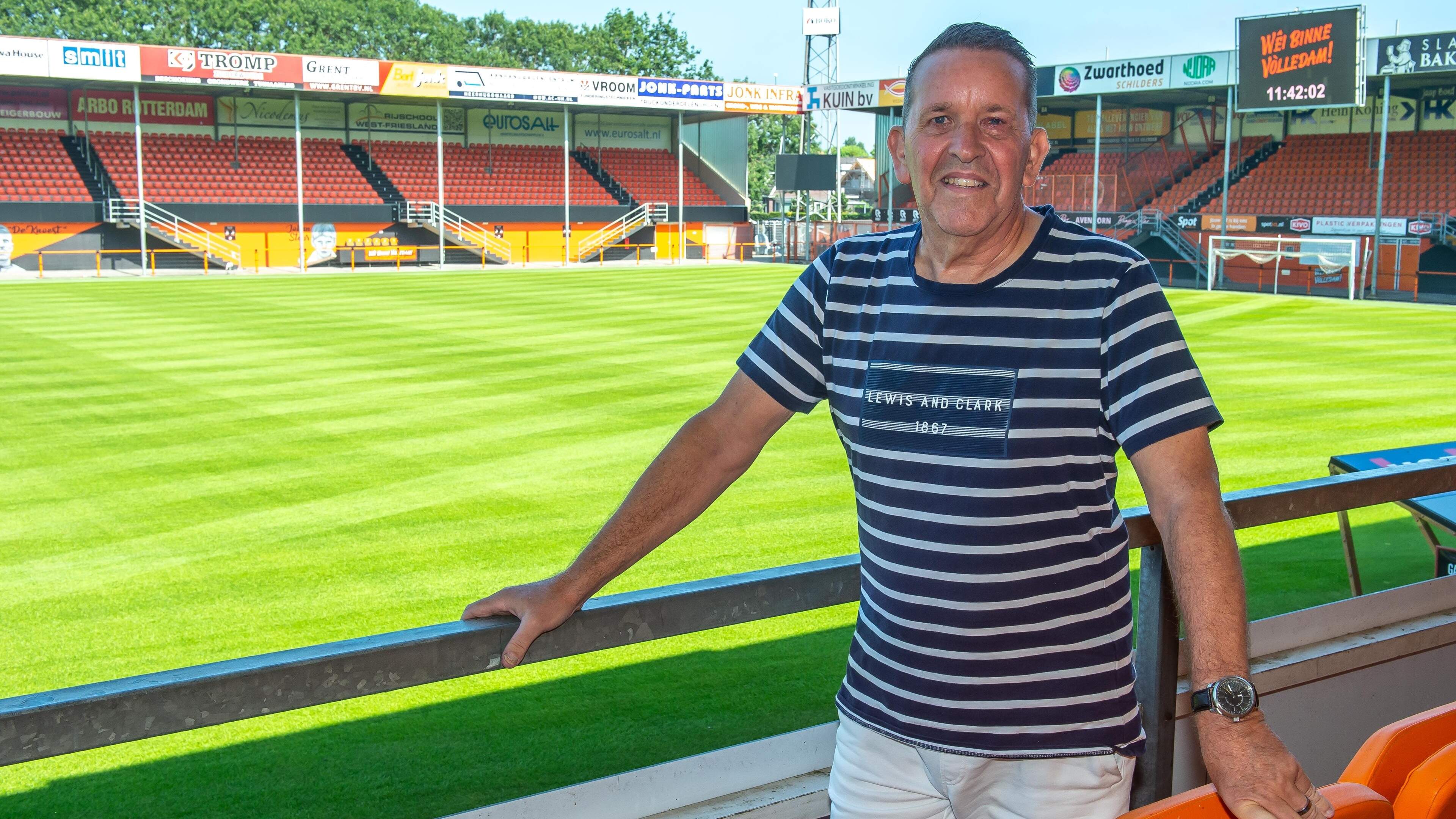 FC Volendam door het stof nadat van hartaanval revaliderende stadionspeaker opzij wordt gezet: ’Dit verdient niet de schoonheidsprijs’