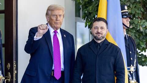 Donald Trump en Volodimir Zelenski halverwege oktober bij het Witte Huis, toen de Oekraïense president aan zijn Amerikaanse ambtgenoot vroeg om de levering van Tomahawk-raketten.